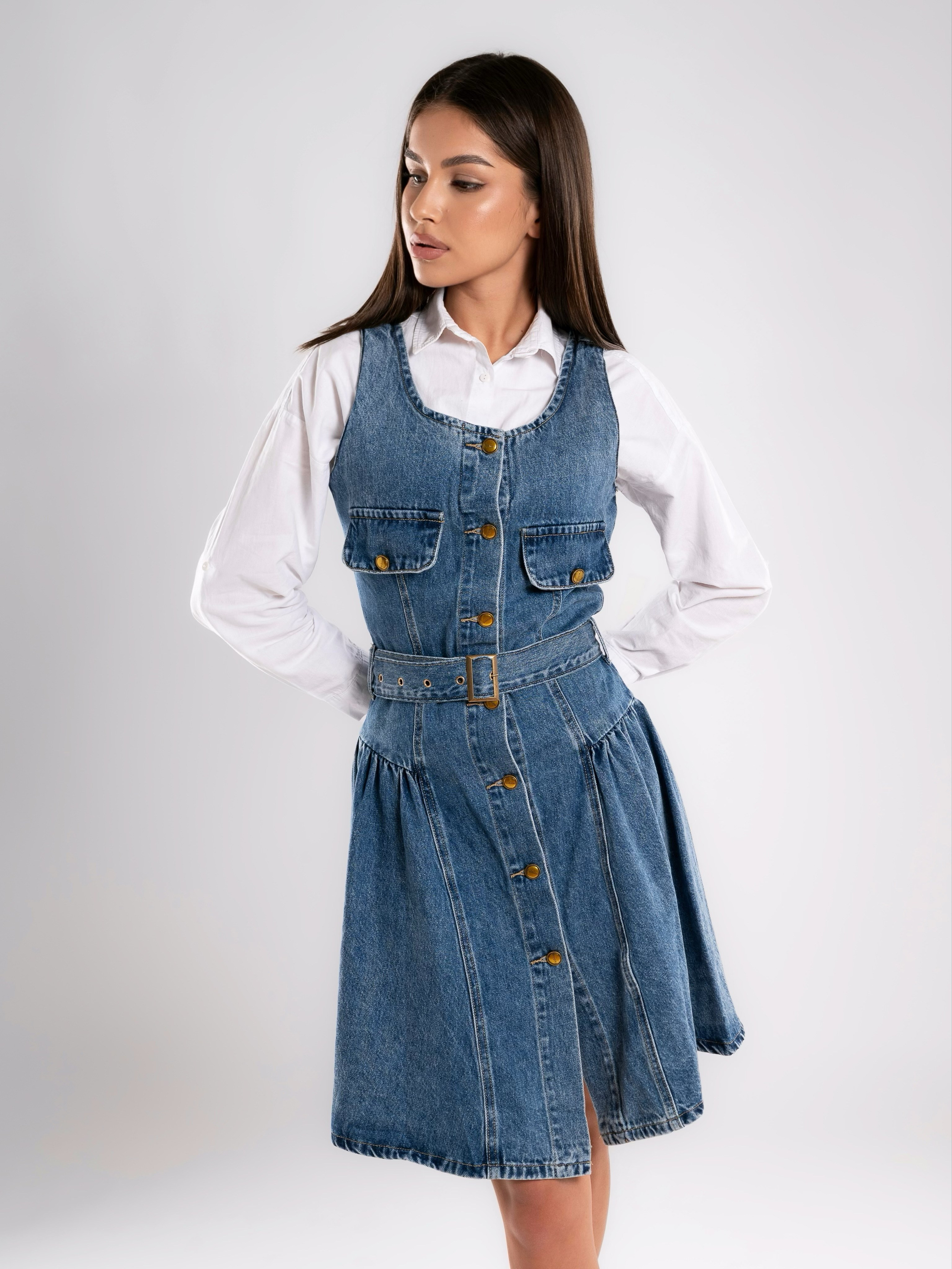 Джинсовый сарафан на 2х моделях. Предметный фотограф, фото для маркетплейсов Пятигорск, КМВ