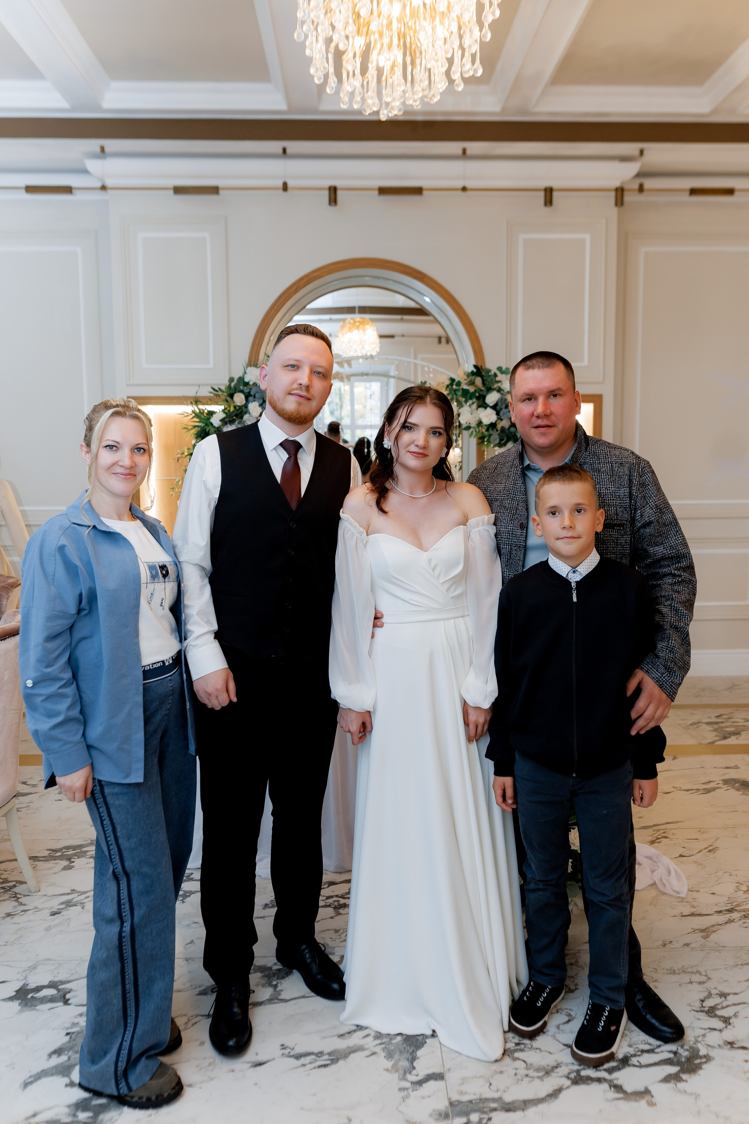 Свадебный банкет Полины и Ильи: волшебство в «Музыке и Времени». Свадебный фотограф Михаил Александров