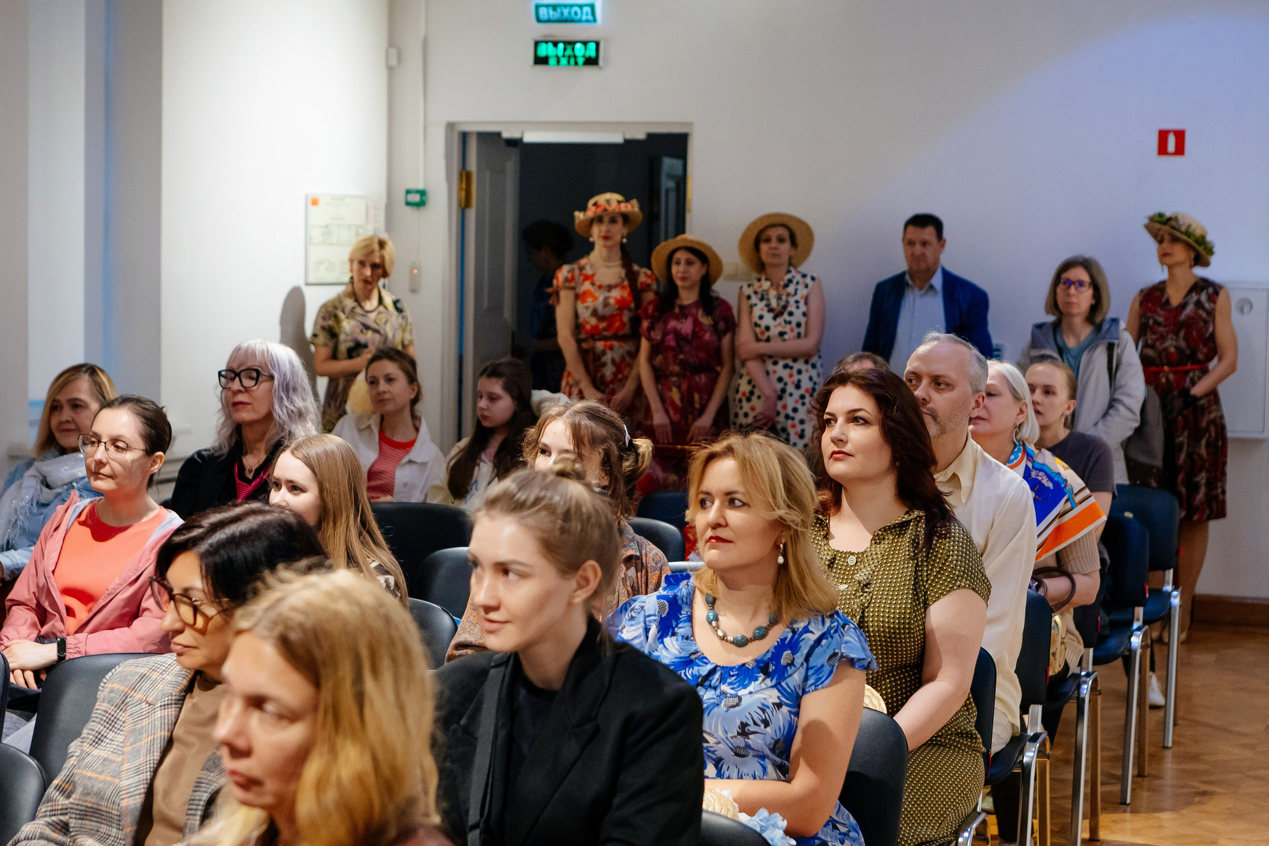 Музей декоративного прикладного искусства. Модели без границ. Семейный и детский фотограф в Москве Александра Мак