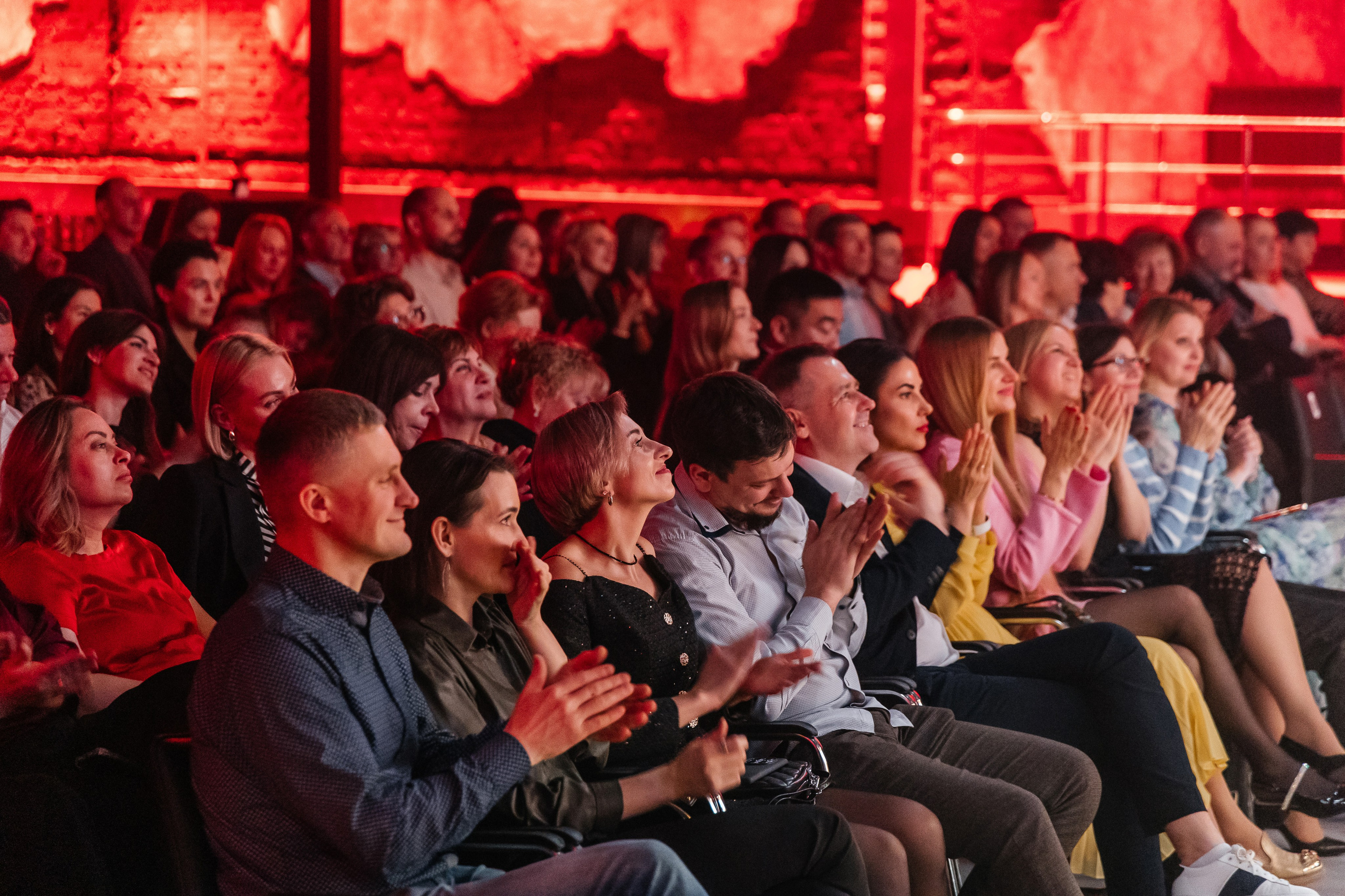 ТВОРЧЕСКИЙ ВЕЧЕР С ИГОРЕМ ВЕРНИКОМ В АЛЬФА-КЛУБЕ. Свадебный и репортажный фотограф в Ростове-на-Дону Павел Кислов