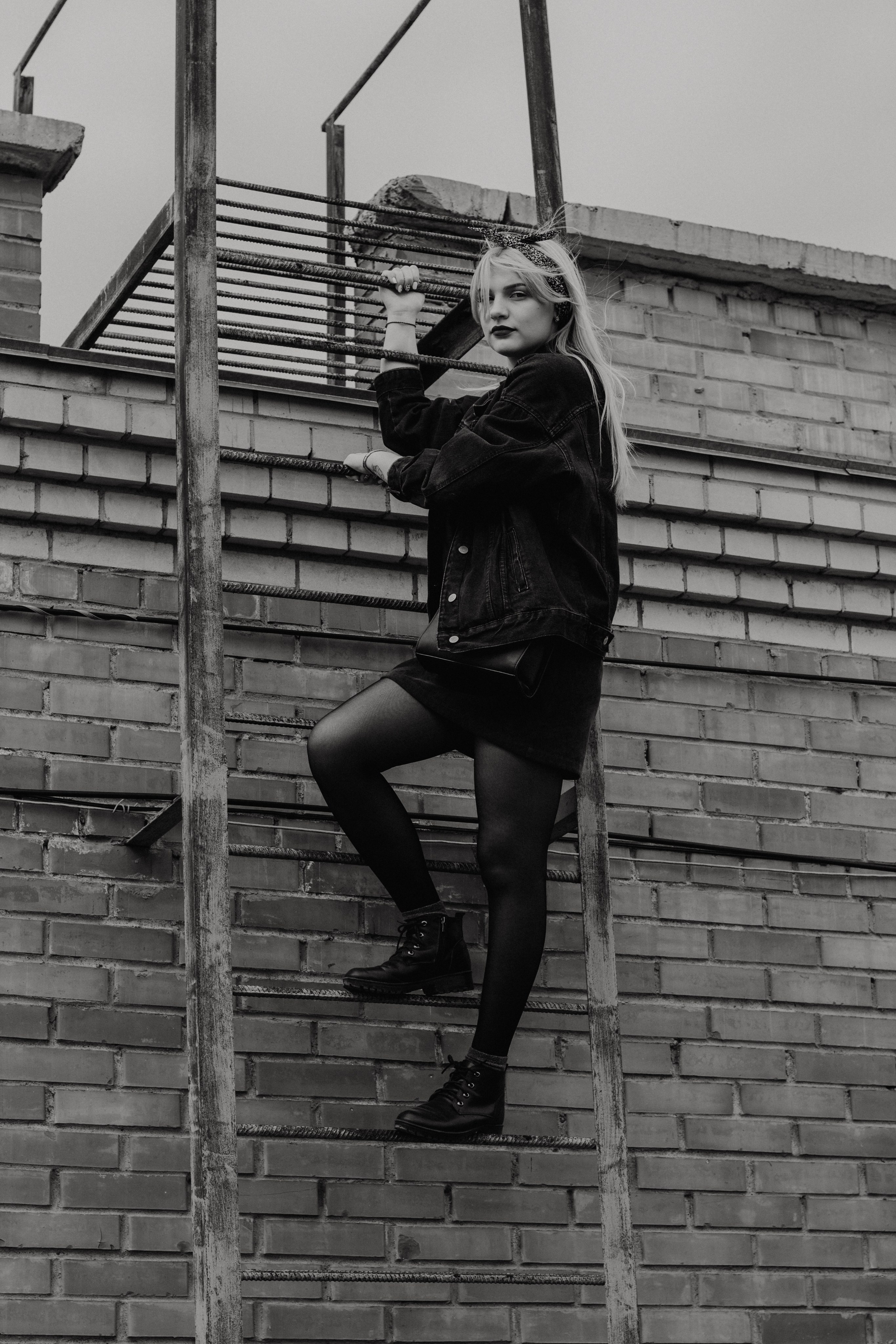 Ася.Крыша 2019 год. Фотограф и видеограф в Омск/Москва Сащенко Лера