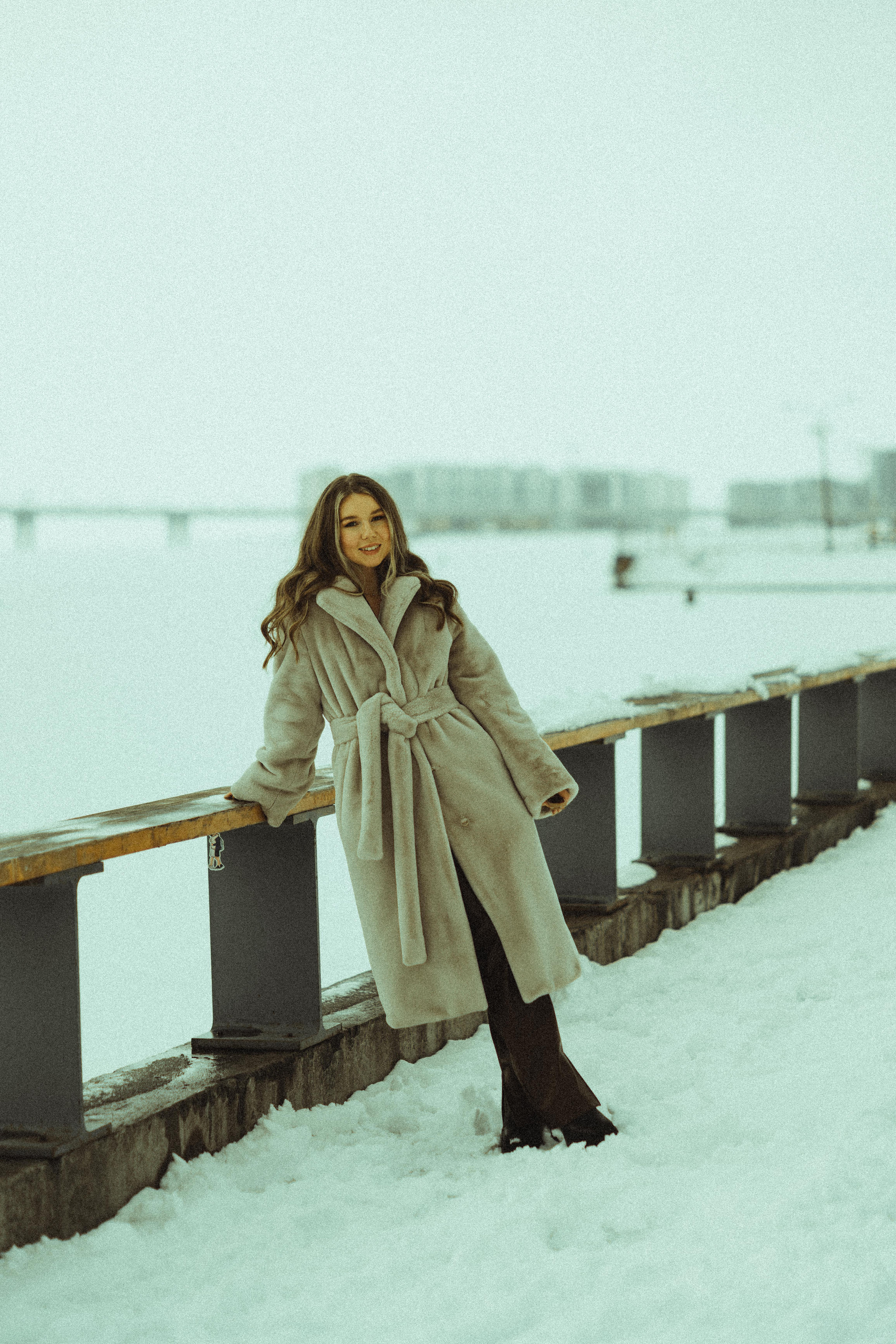 Nina. Professional Wedding Photographer Geneva & Romande Switzerland | Tanya Creator