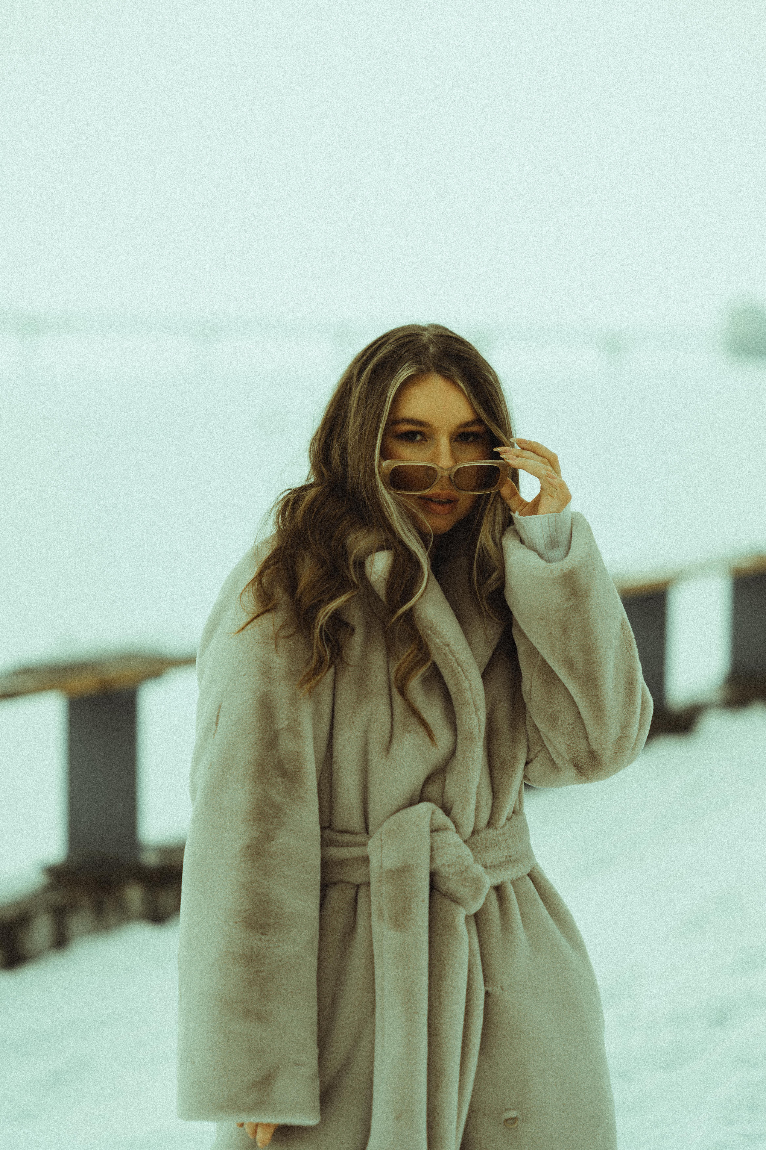 Nina. Professional Wedding Photographer Geneva & Romande Switzerland | Tanya Creator