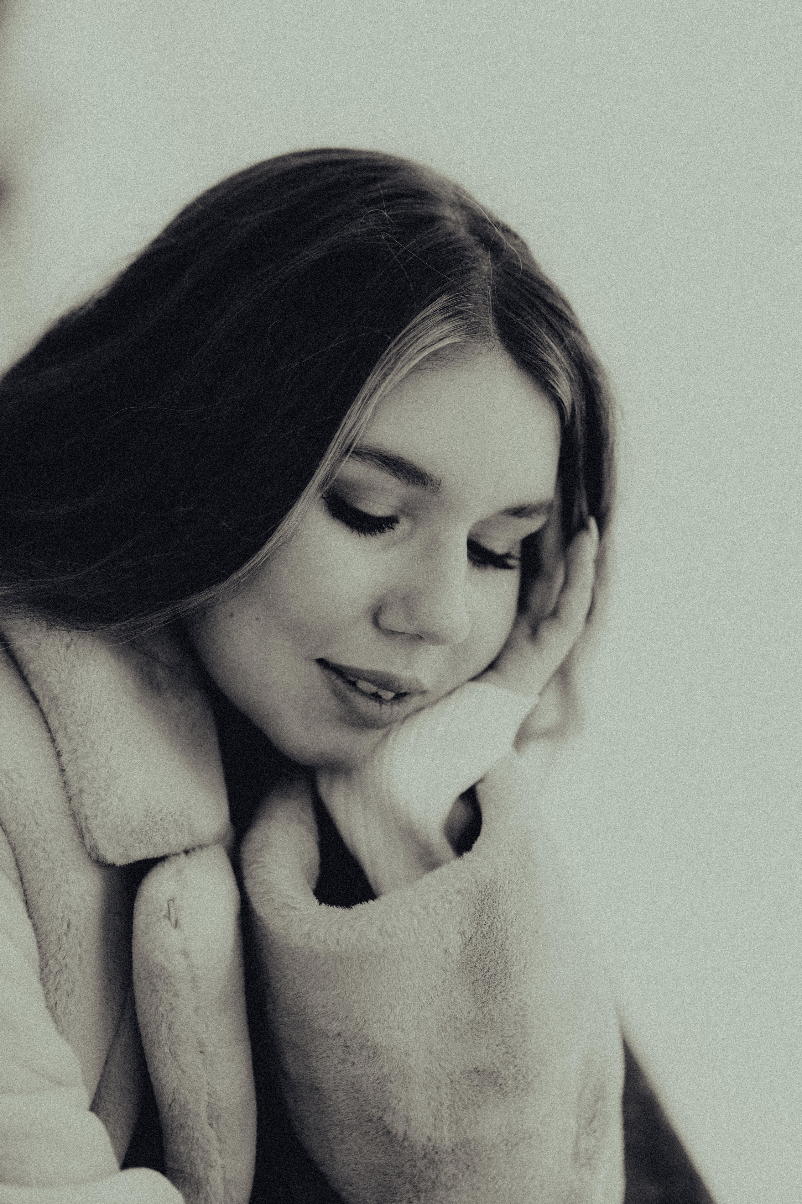 Nina. Professional Wedding Photographer Geneva & Romande Switzerland | Tanya Creator