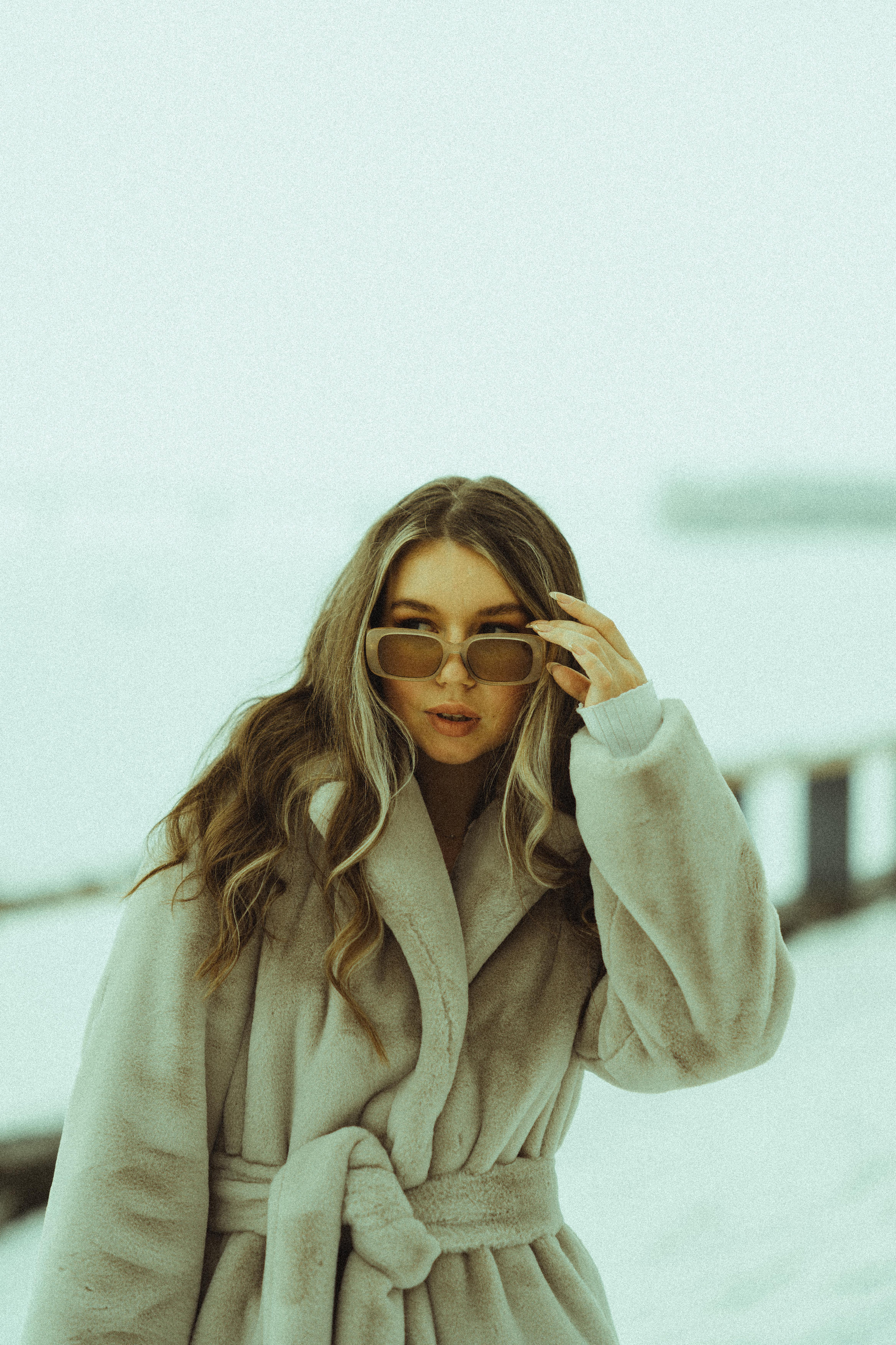 Nina. Professional Wedding Photographer Geneva & Romande Switzerland | Tanya Creator