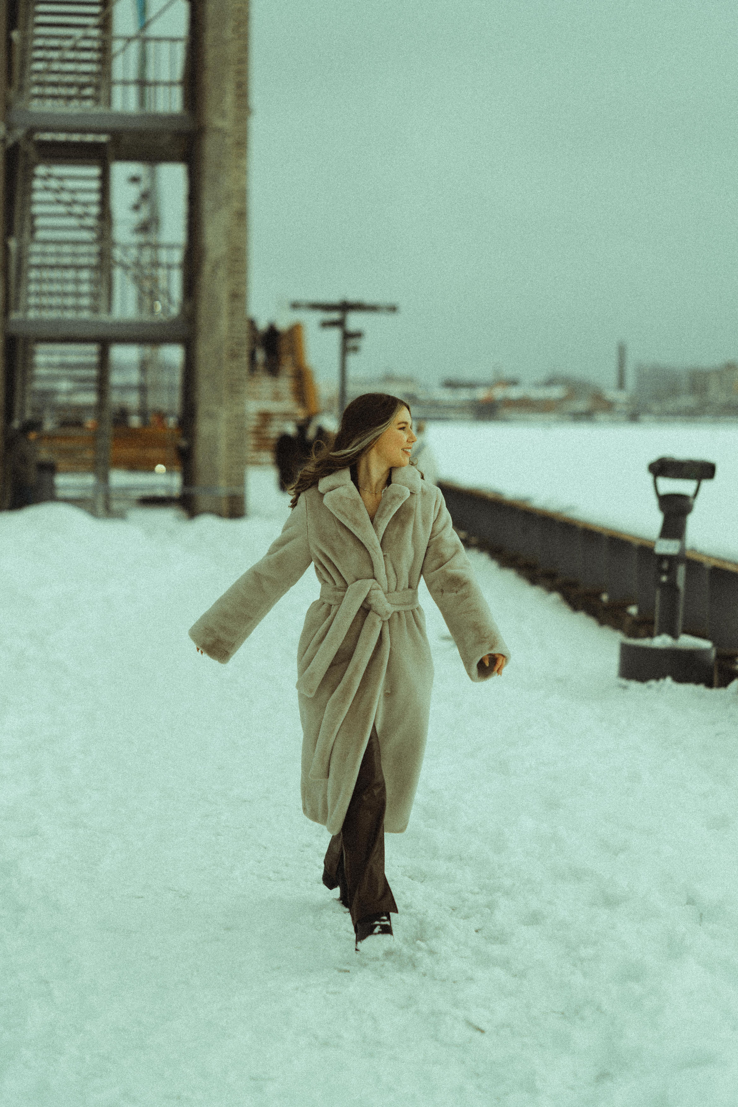 Nina. Professional Wedding Photographer Geneva & Romande Switzerland | Tanya Creator