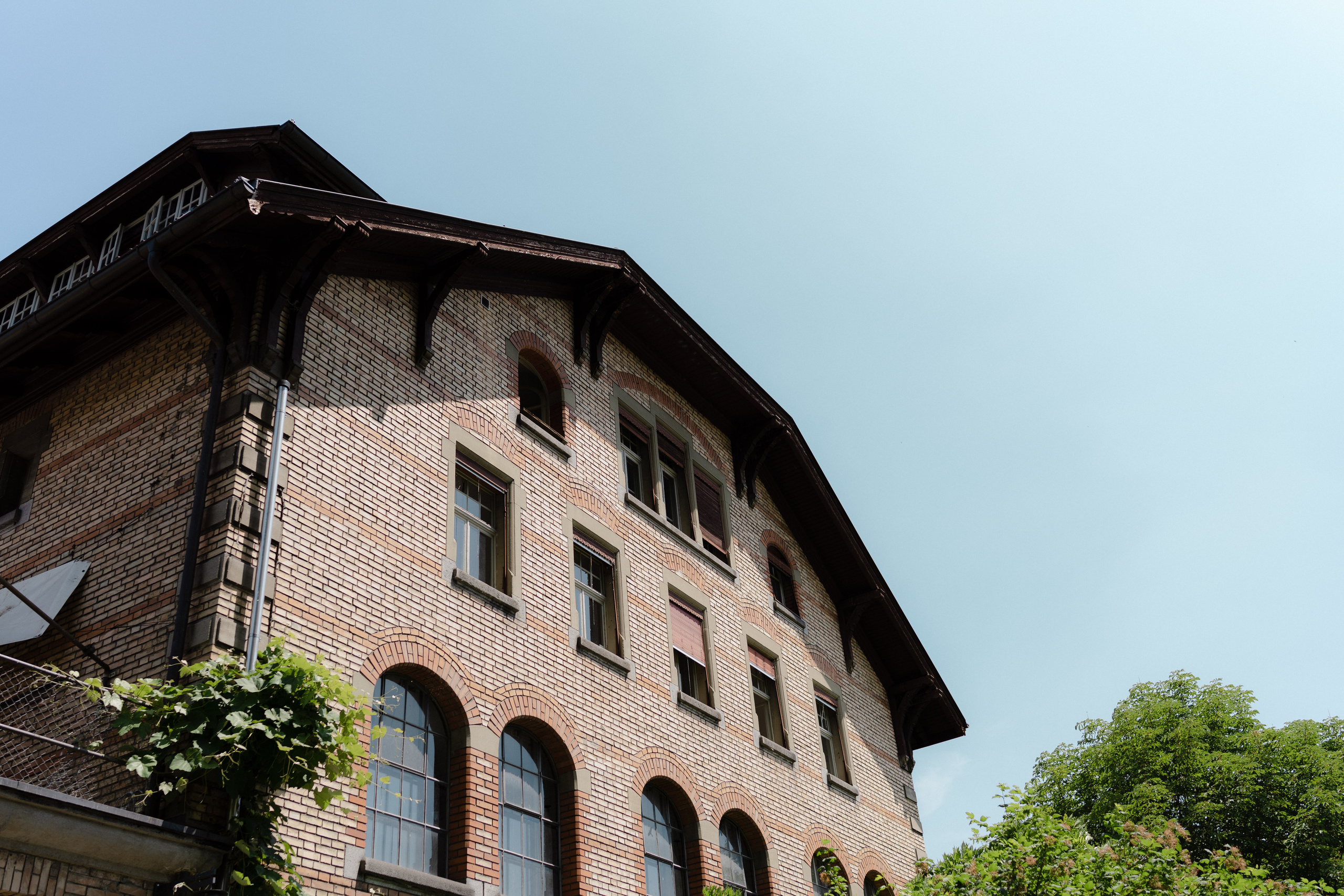 Wedding Photographer Switzerland Bern Europe. Professional Wedding Photographer Geneva & Romande Switzerland | Tanya Creator