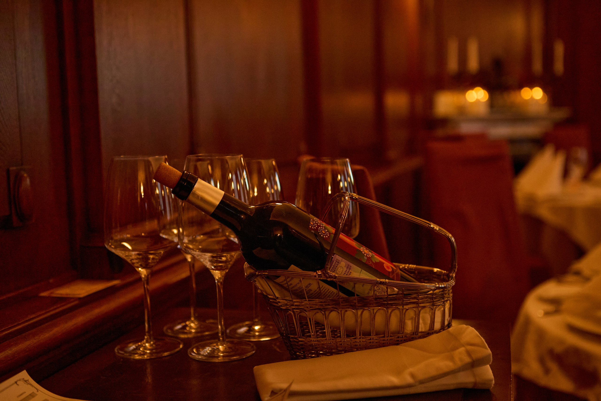 Evening on Nevsky Prospect Street at the Palkin Restaurant. Фотограф в Санкт-Петербурге Владимир Тихомиров