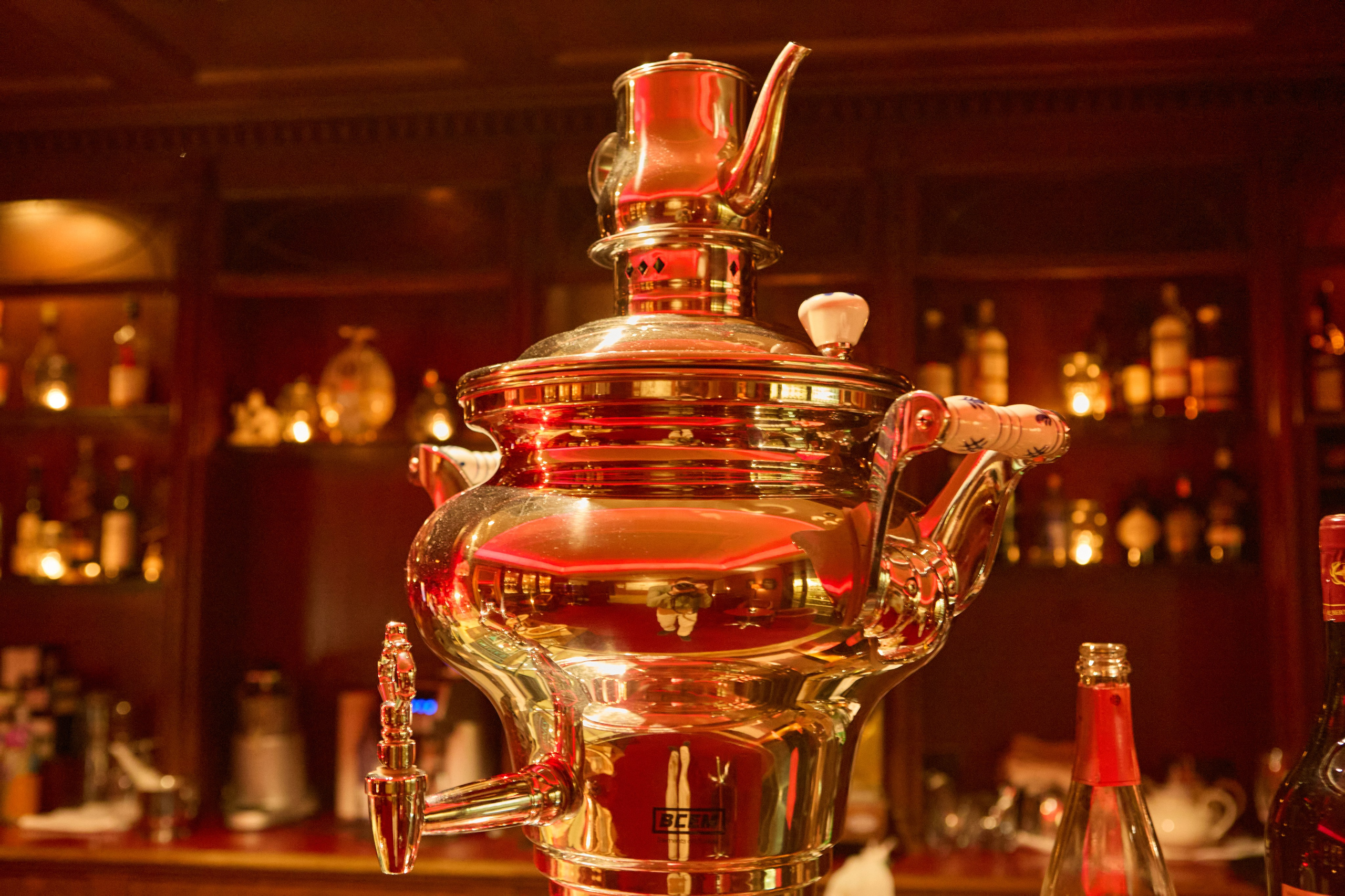 Evening on Nevsky Prospect Street at the Palkin Restaurant. Фотограф в Санкт-Петербурге Владимир Тихомиров