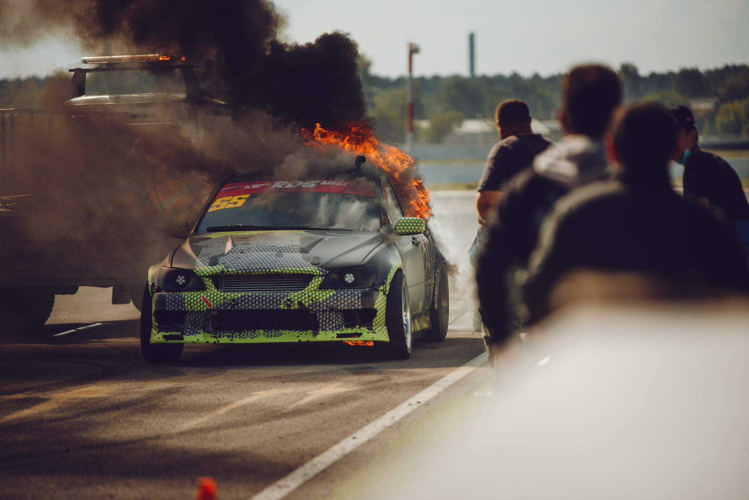 Rds запад ADM Raceway. DeLorein