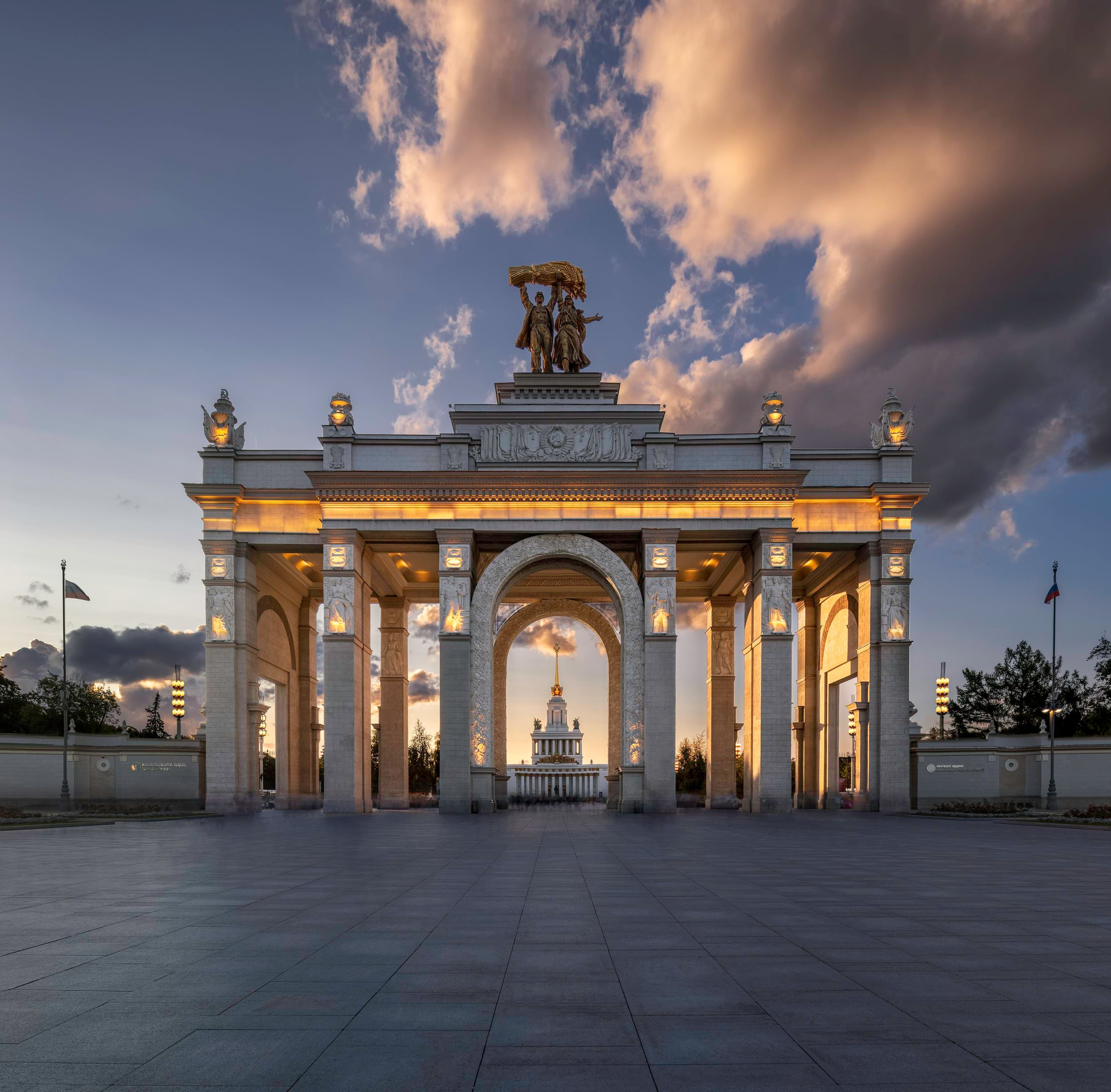 City and architectural portfolio of photographer Vadim Sherbakov. Vadim Sherbakov Portfolio