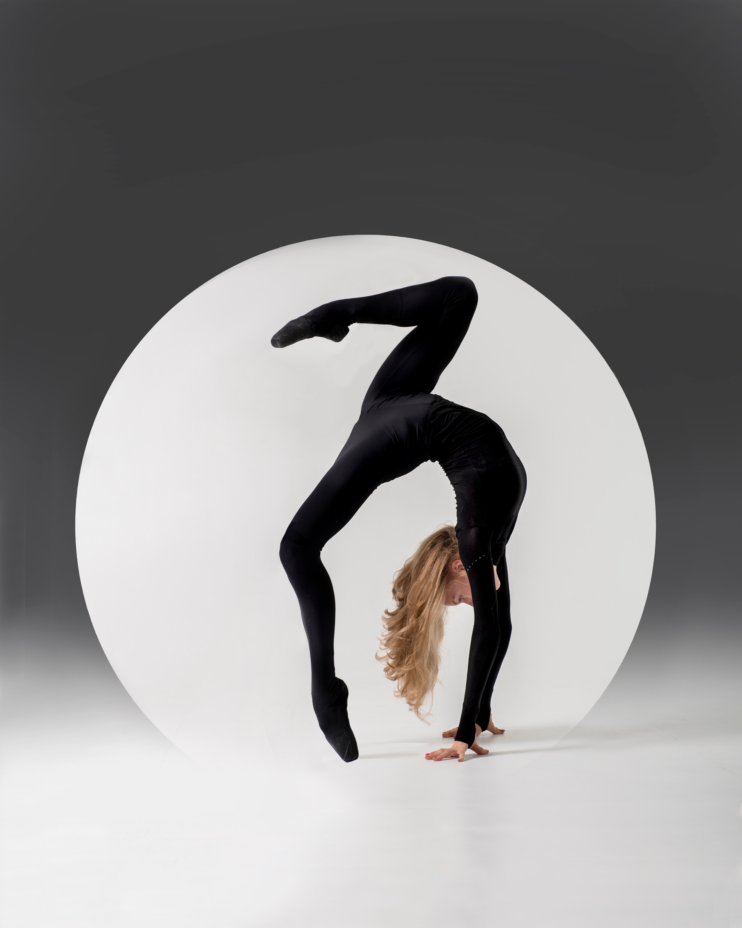 СПОРТИВНАЯ фотосессия на циклораме. Фотограф в Ростове на Дону