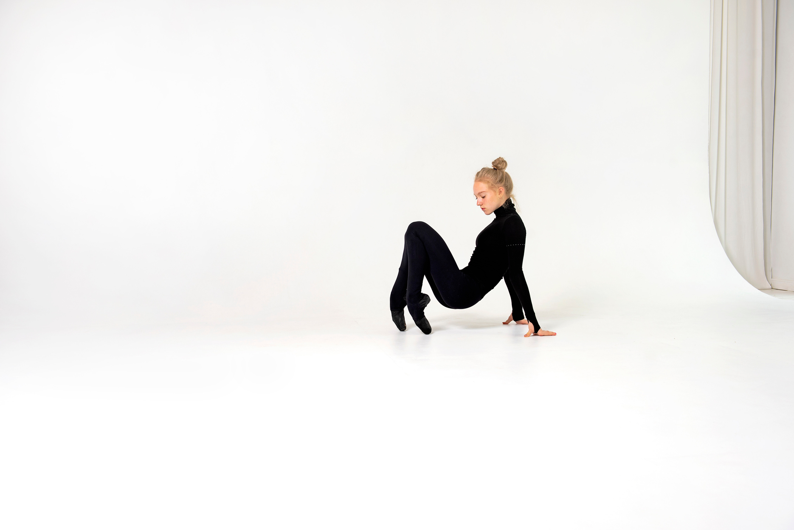 СПОРТИВНАЯ фотосессия на циклораме. Фотограф в Ростове на Дону