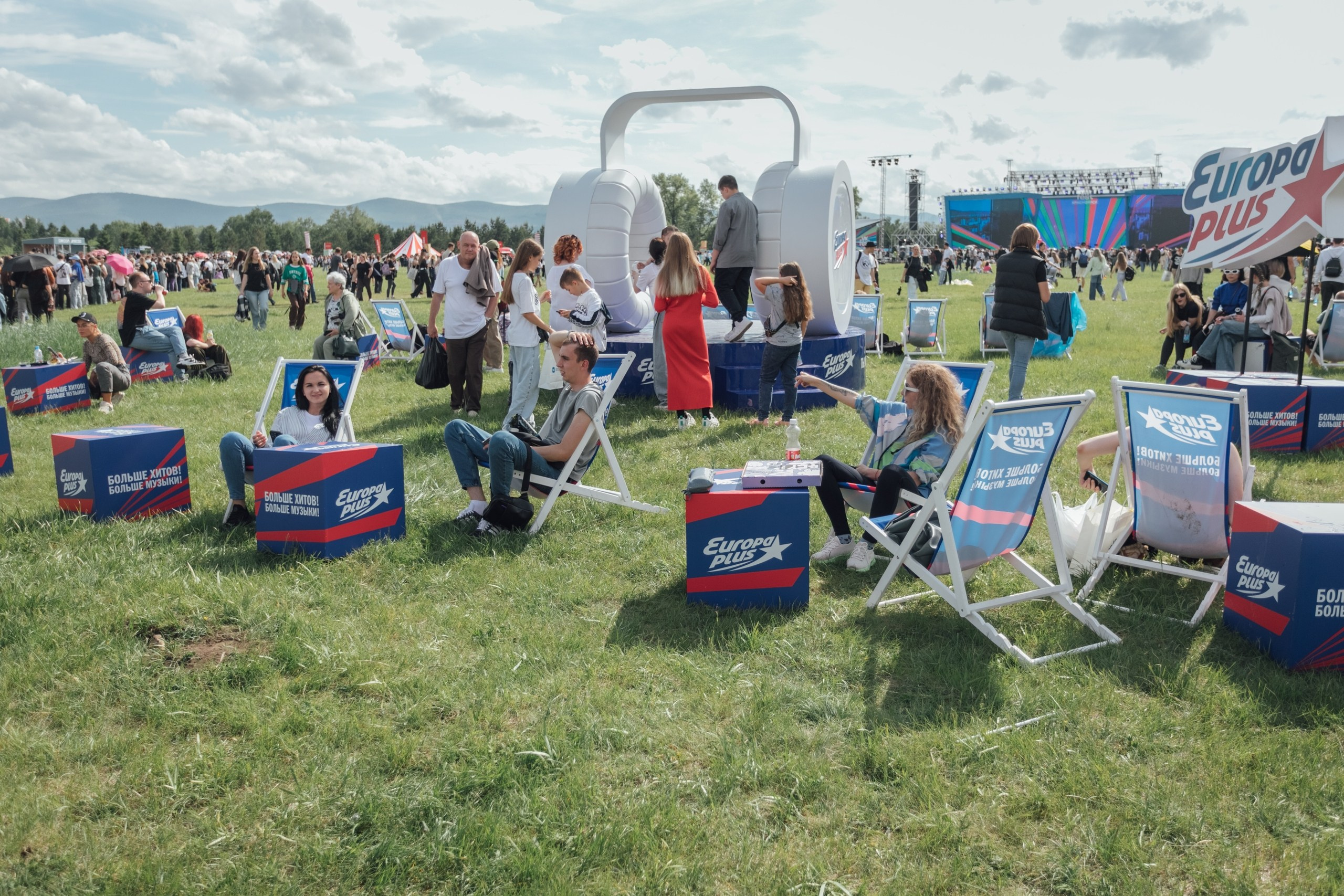 Vk Fest 2024 в Красноярске @ Остров Татышев. Репортажный фотограф Максим Полянский. Москва, Санкт-Петербург, Красноярск