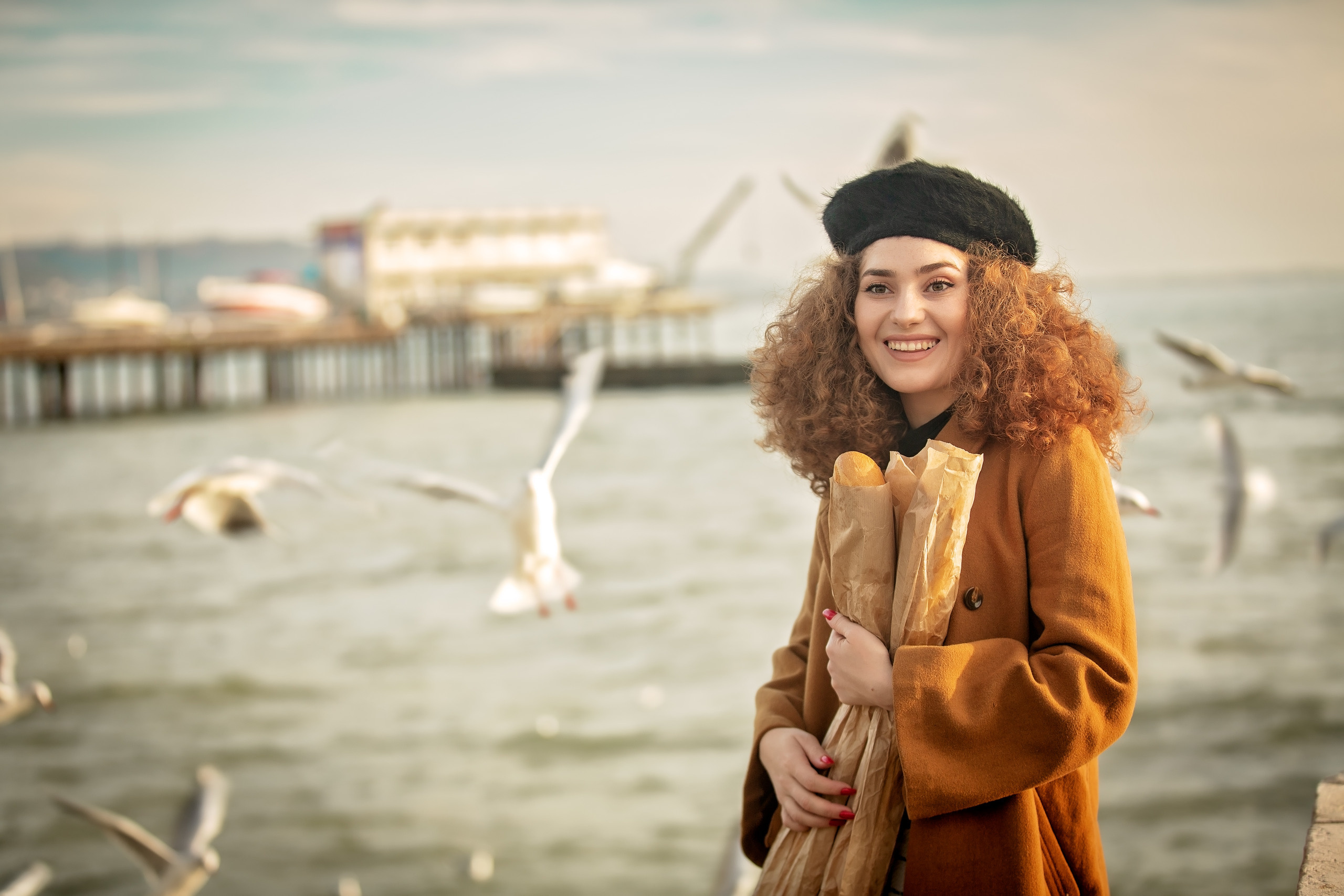 Девушка с французским багетом. Свадебный и семейный фотограф в Абхазии Эля Цишба