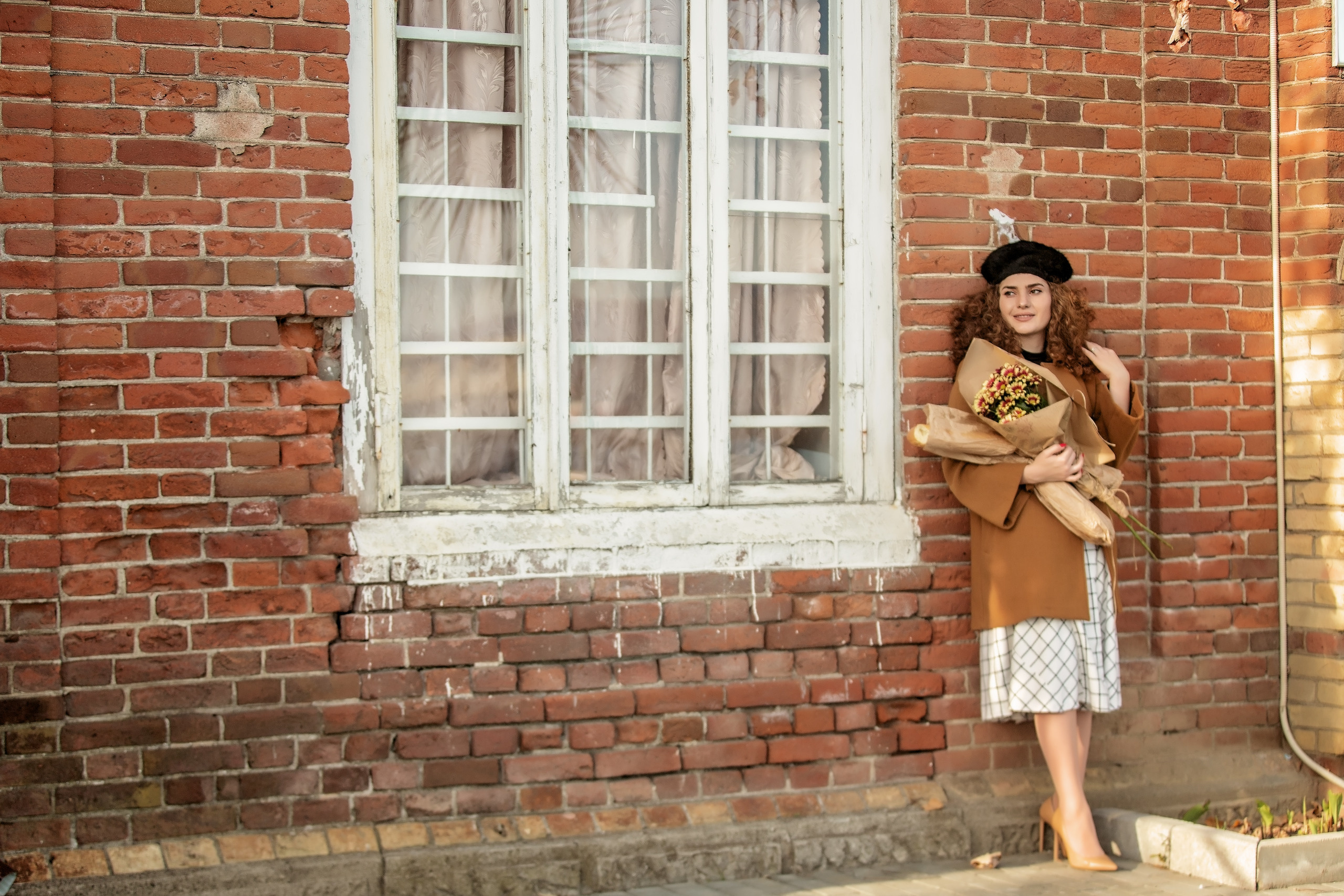 Девушка с французским багетом. Свадебный и семейный фотограф в Абхазии Эля Цишба