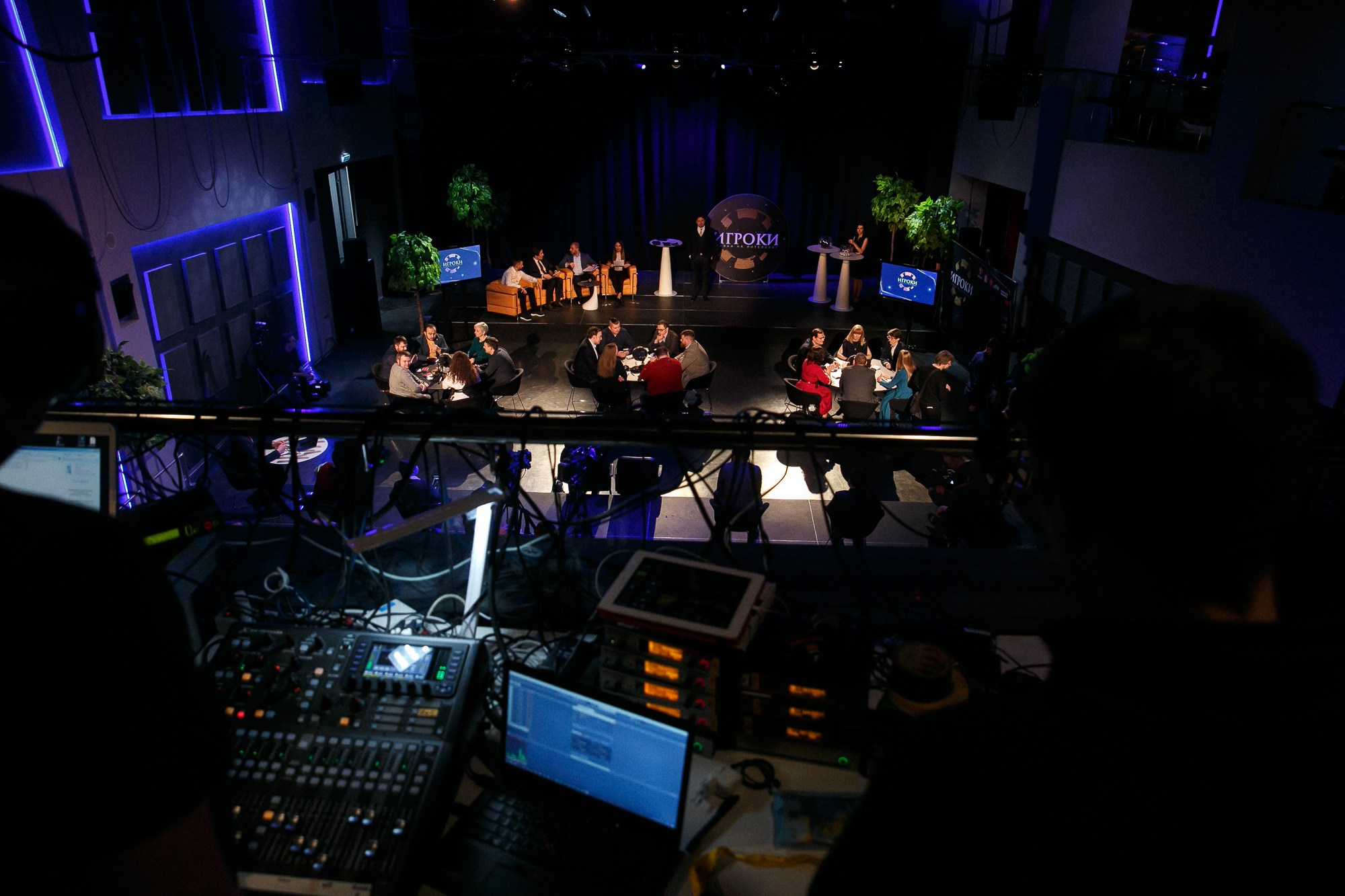 «ИГРОКИ». Рабочая сторона — бизнес портрет и репортаж в Санкт-Петербурге