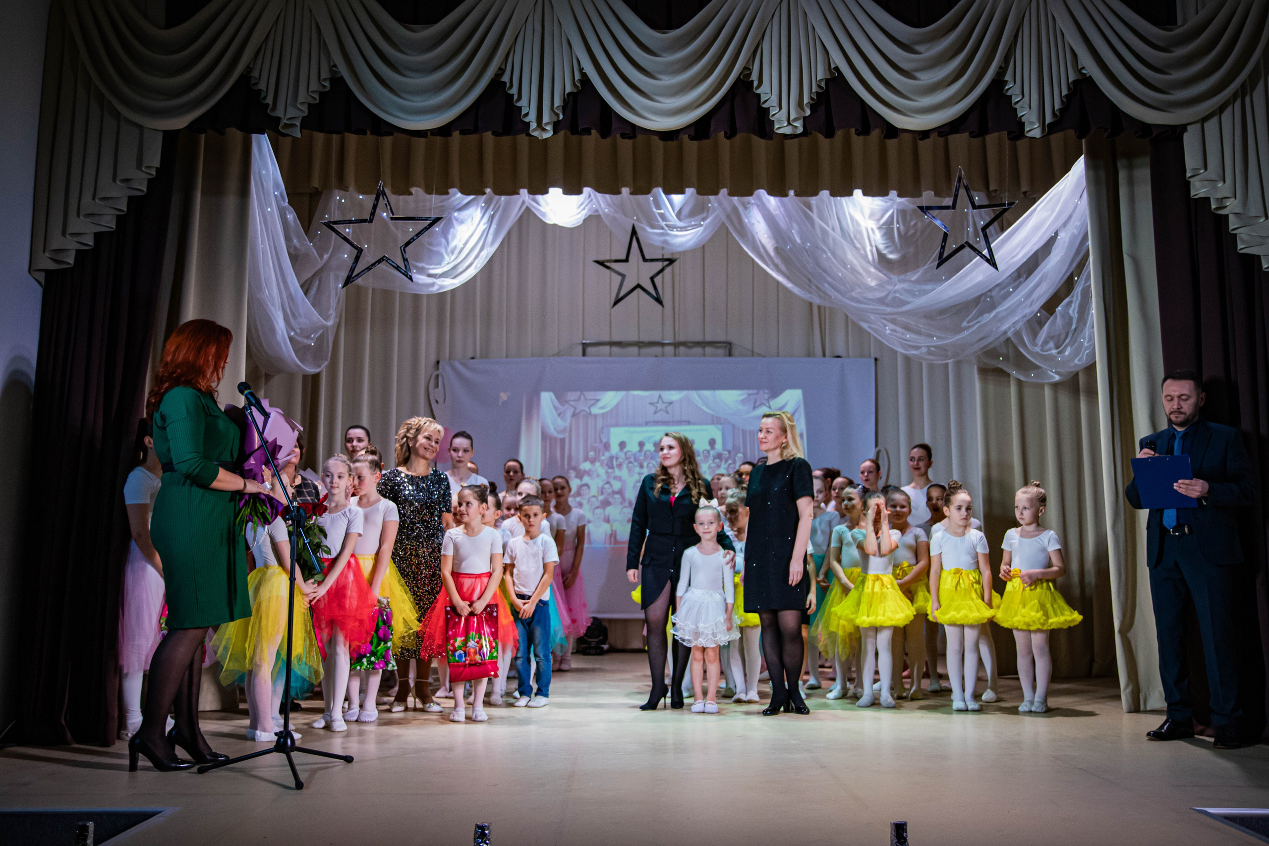 «Конфетти» Юбилейный концерт «Твори Добро». Фотограф Дарья Маташкова