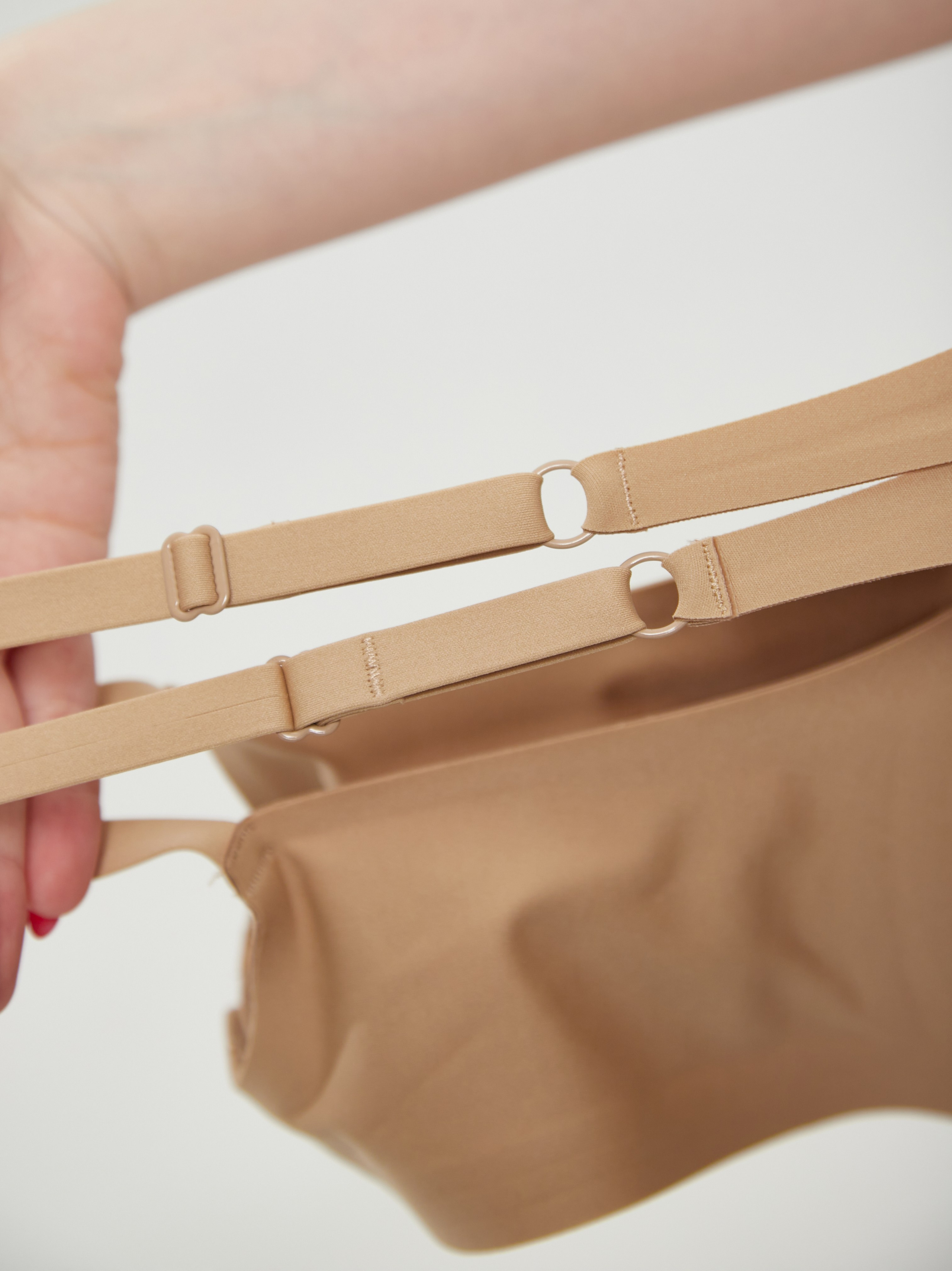 Женская одежда Wb/Ozon. Профессиональный фотограф в Москве