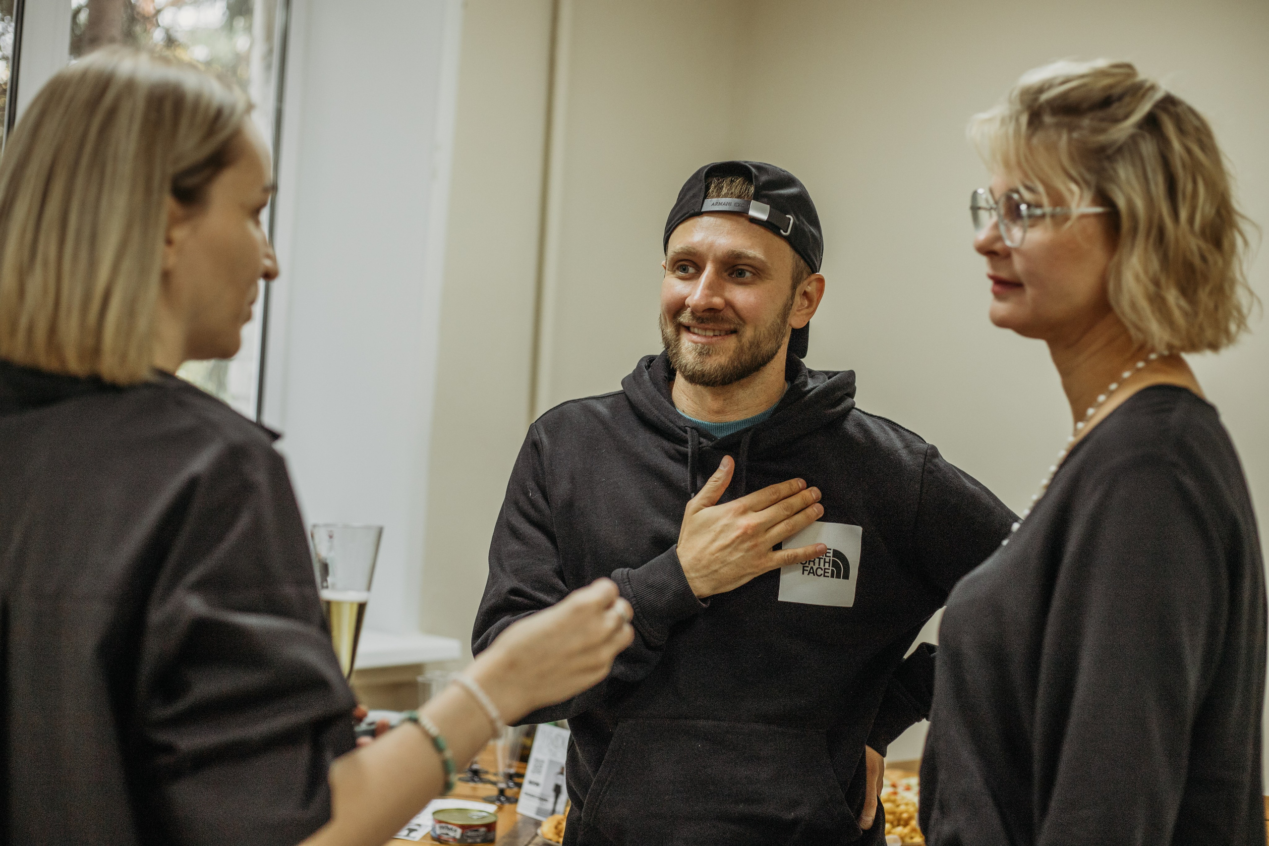 Презентация газеты «Глубокий смысл». Венера Гайн. Репортажный фотограф  Тюмень. Обучение фотографии с 0