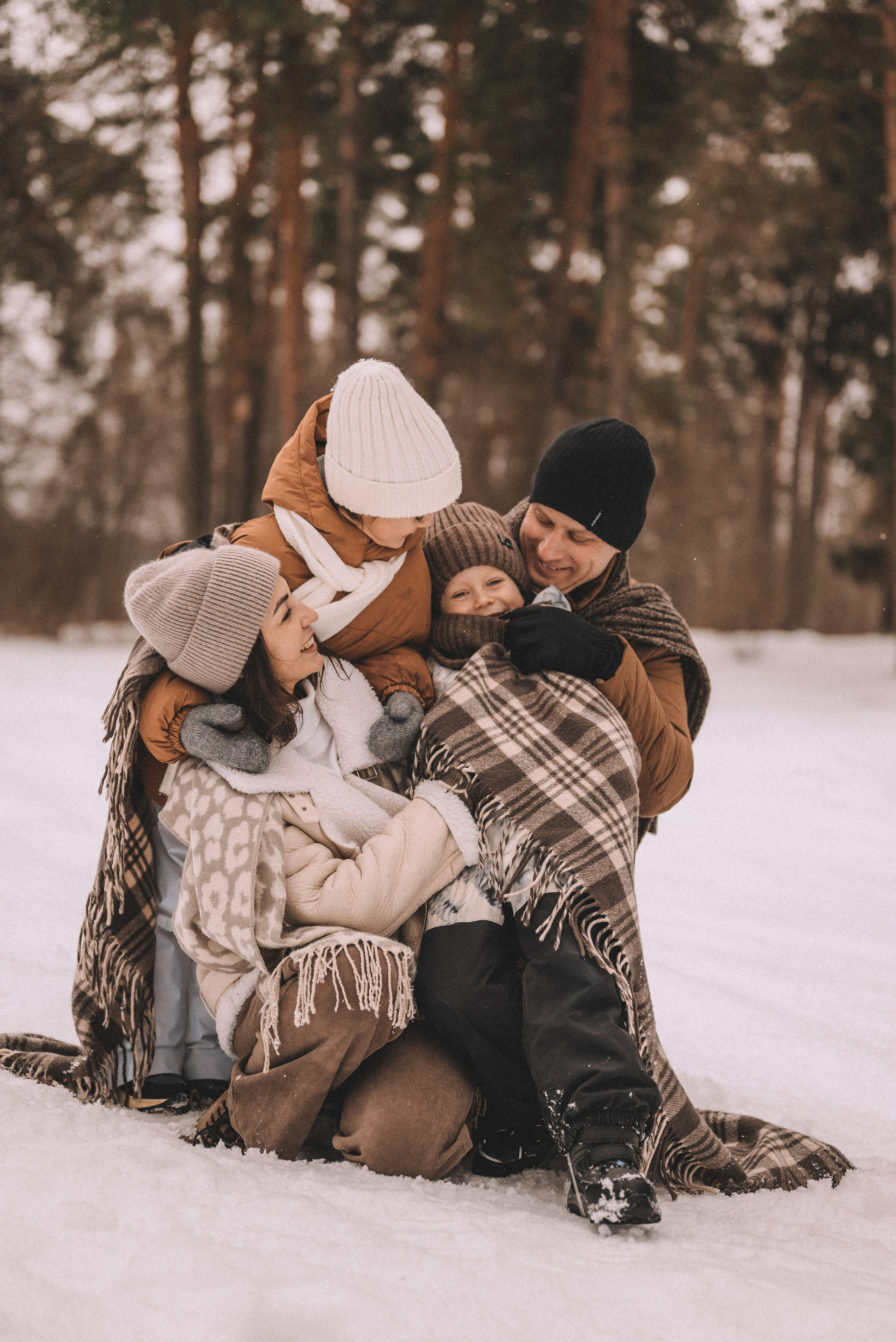 Сергей и Наталья с Ксюшей и Максимом. Фотограф Кристина Пархоменко