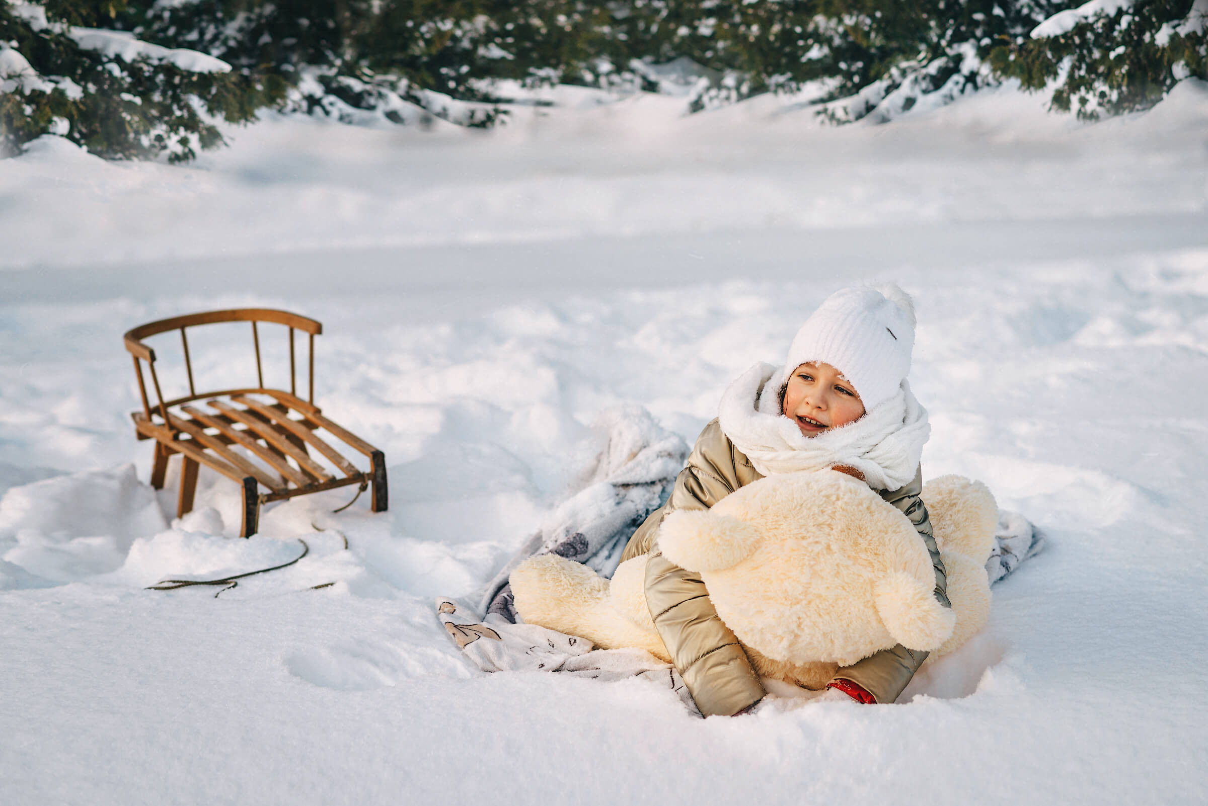 Children's photo session in winter. Photographer in Warsaw