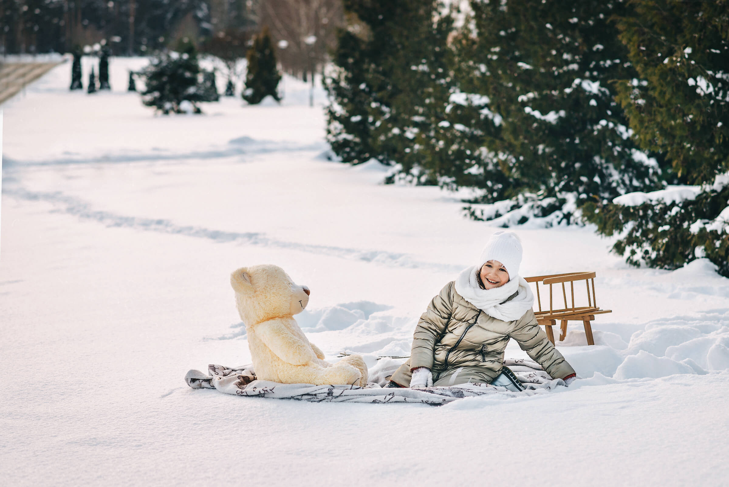 Children's photo session in winter. Photographer in Warsaw
