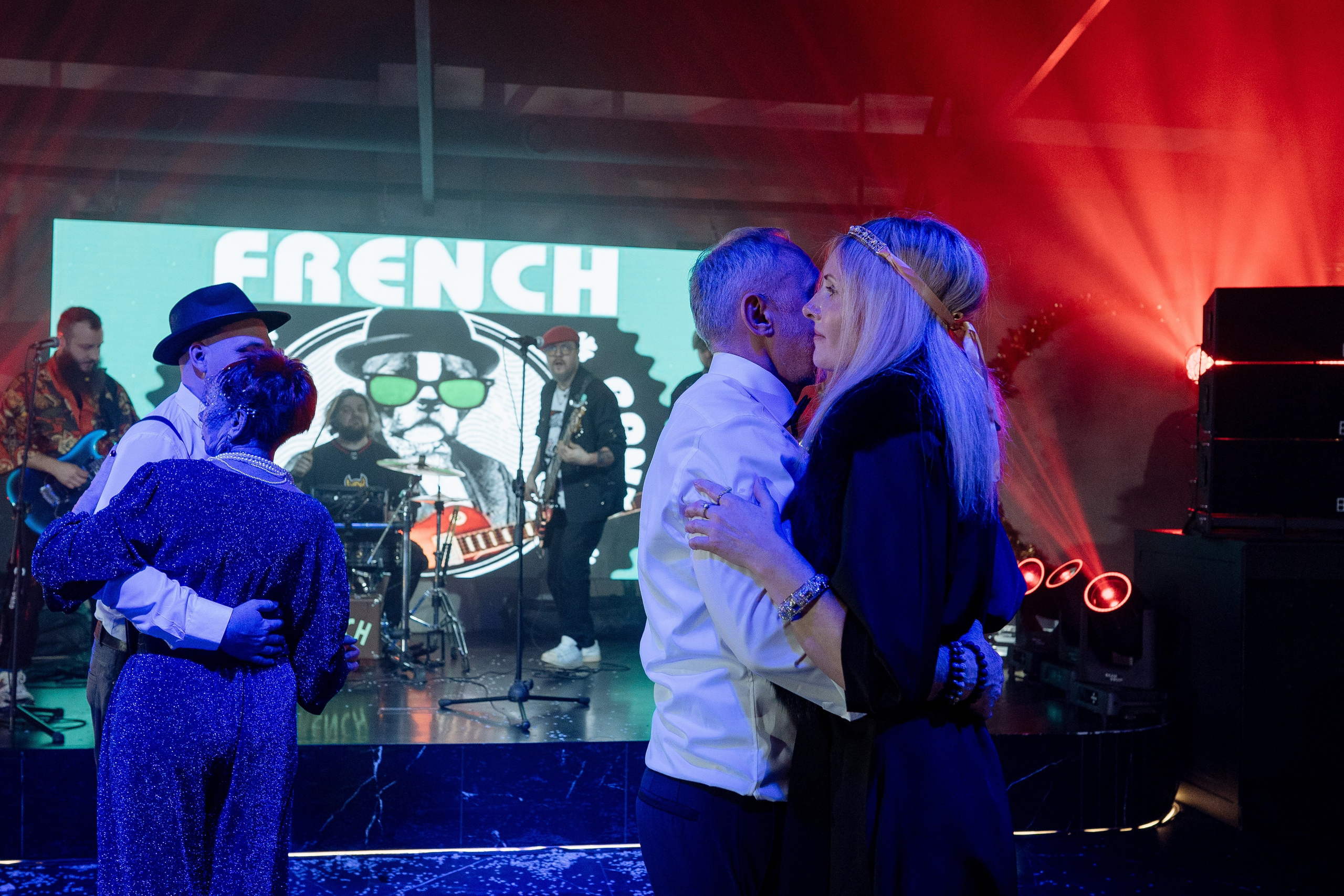 Альбион Тур