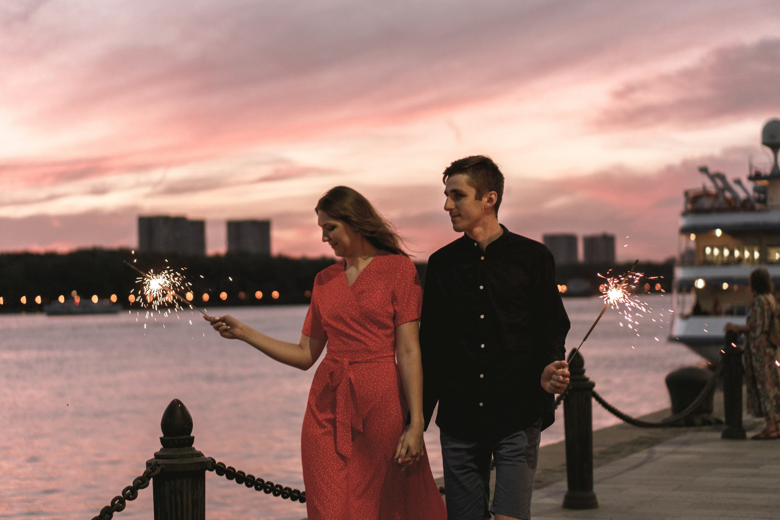 Речной вокзал: Семён и Настя. Свадебный и индивидуальный фотограф Татьяна Гуляева