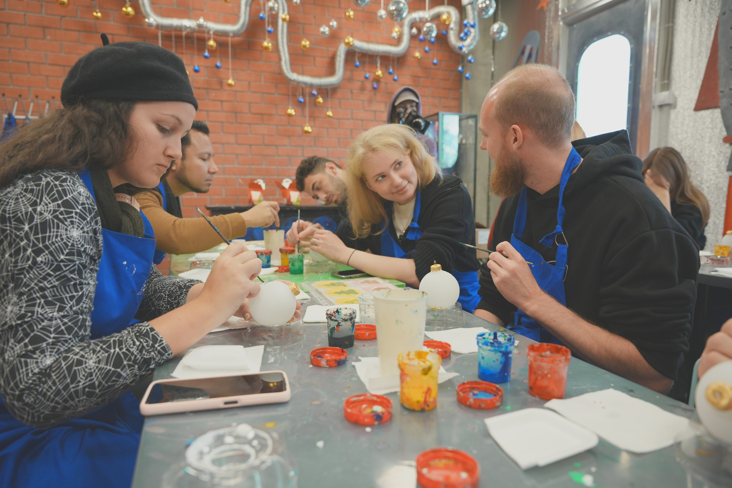 Экскурсия для туристов. Уголок фототворчества Никиты Усачева