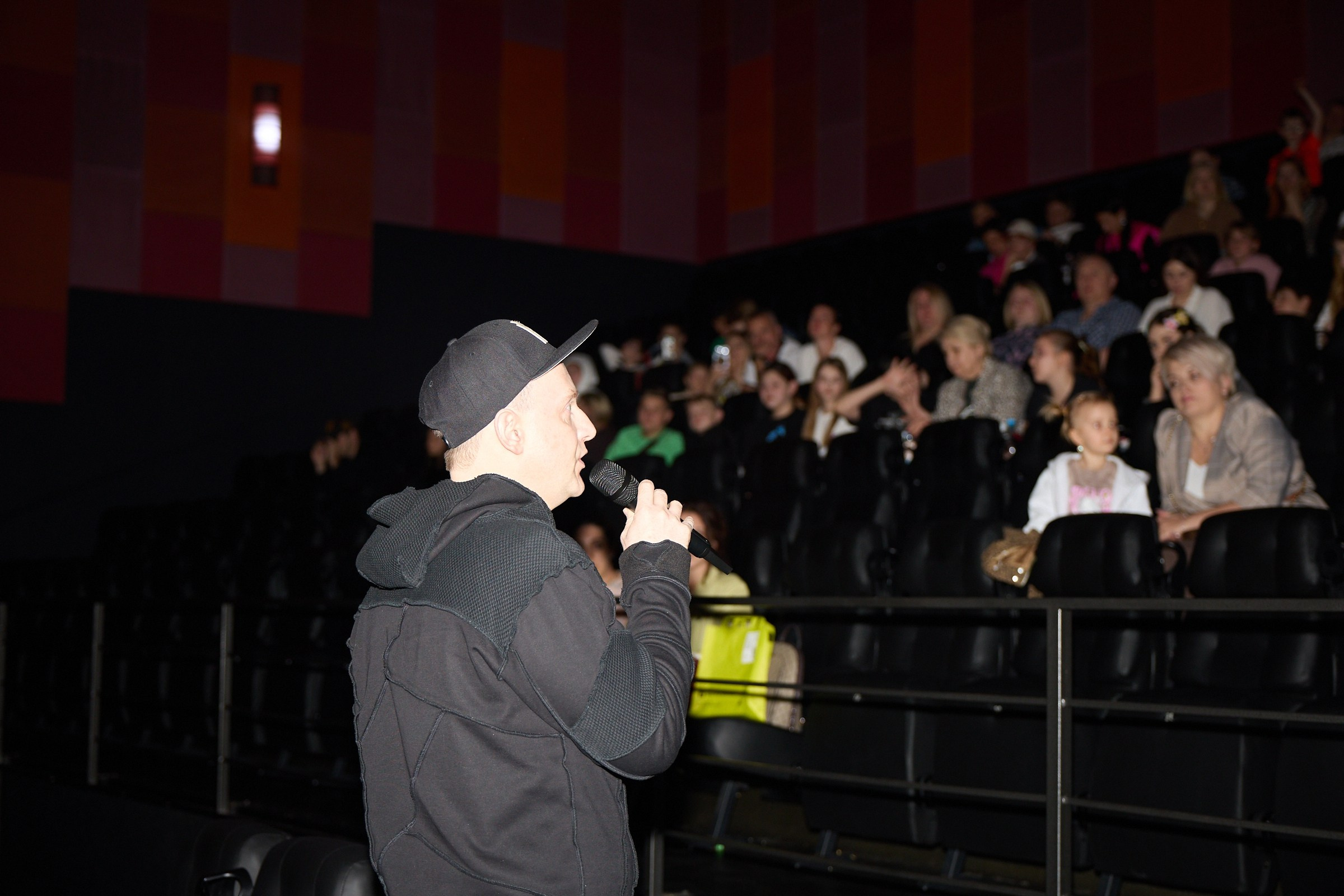 Кинотеатр Моремолл Сочи (Никита Тарасов). Профессиональный фотограф в Сочи Виктория Джой. Обучение