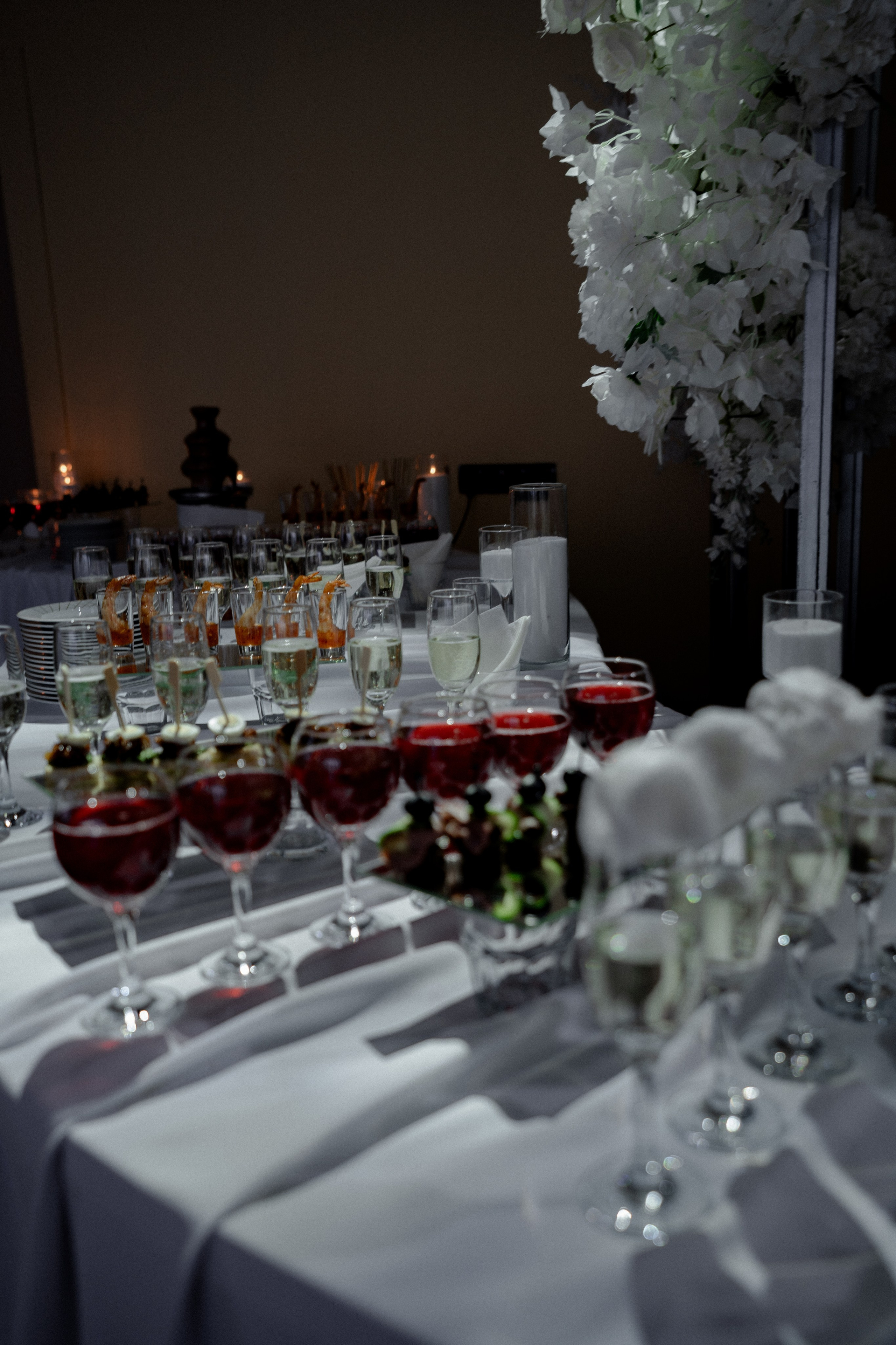 СВАДЕБНАЯ СЬЕМКА СБОРОВ В ОТЕЛЕ И ВЫЕЗД НА ЦЕРЕМОНИЮ (СНЯТО В СИБИРЕ В НИЖНЕВАРТОВСКЕ). Профессиональный фотограф, Санкт-Петербург — Виктория Богомолова