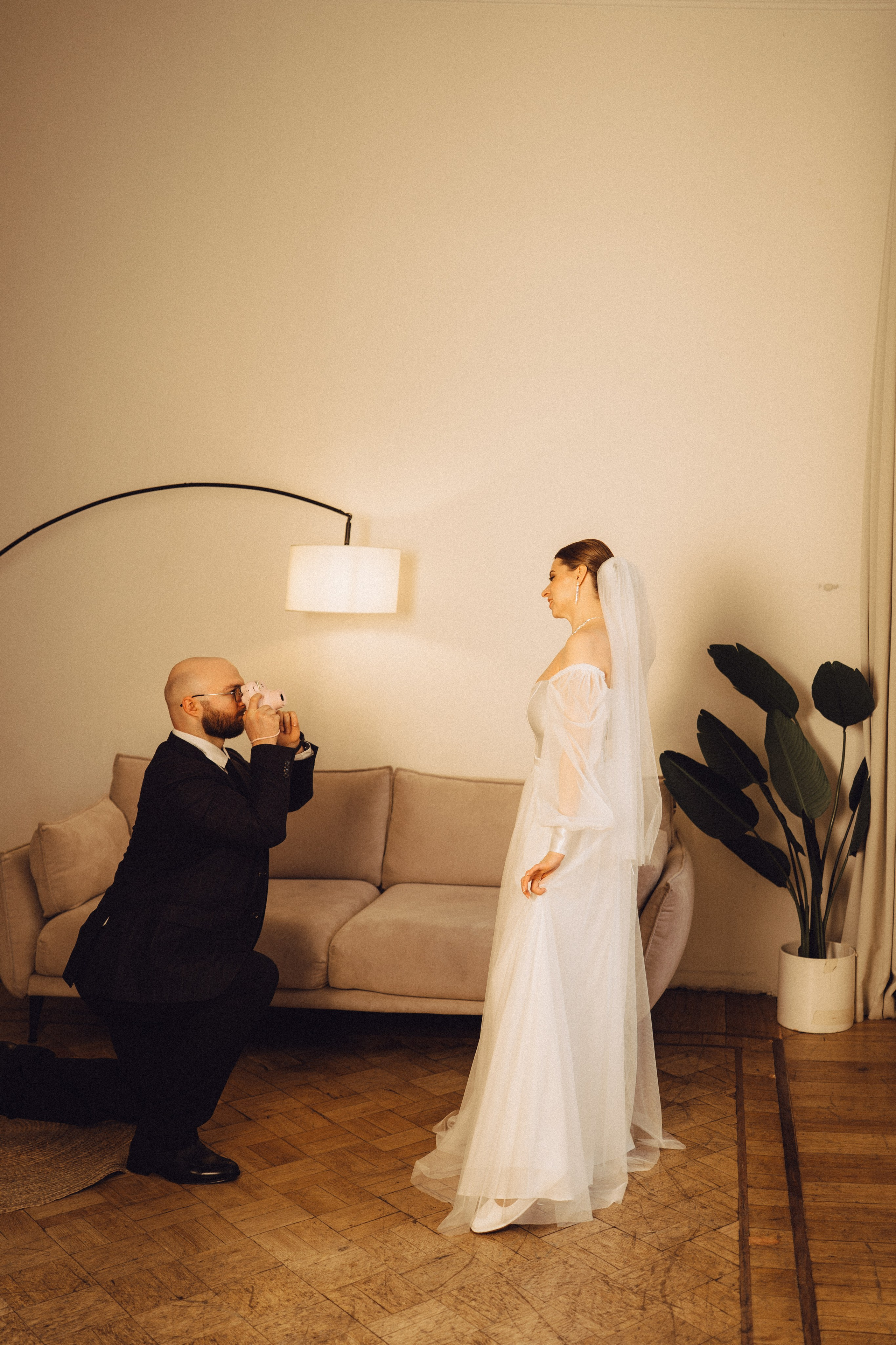 СВАДЕБНАЯ СЬЕМКА ВО ВТОРОМ ДВОРЦЕ (ДЕКАБРЬ) ТАКЖЕ СЬЕМКА В СТУДИИ НА ЧЕРНЫШЕВСКОЙ. Профессиональный фотограф, Санкт-Петербург — Виктория Богомолова