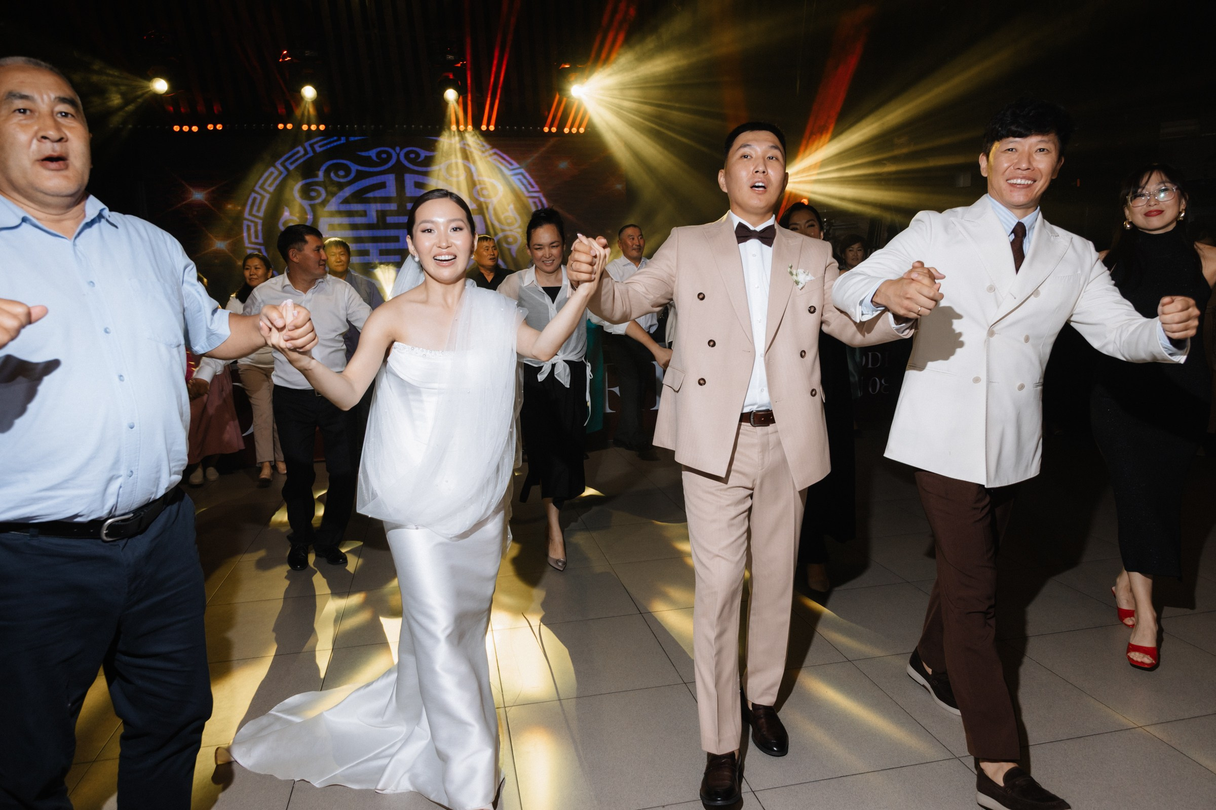 Бато и Валерия. Фотограф Улан-Удэ