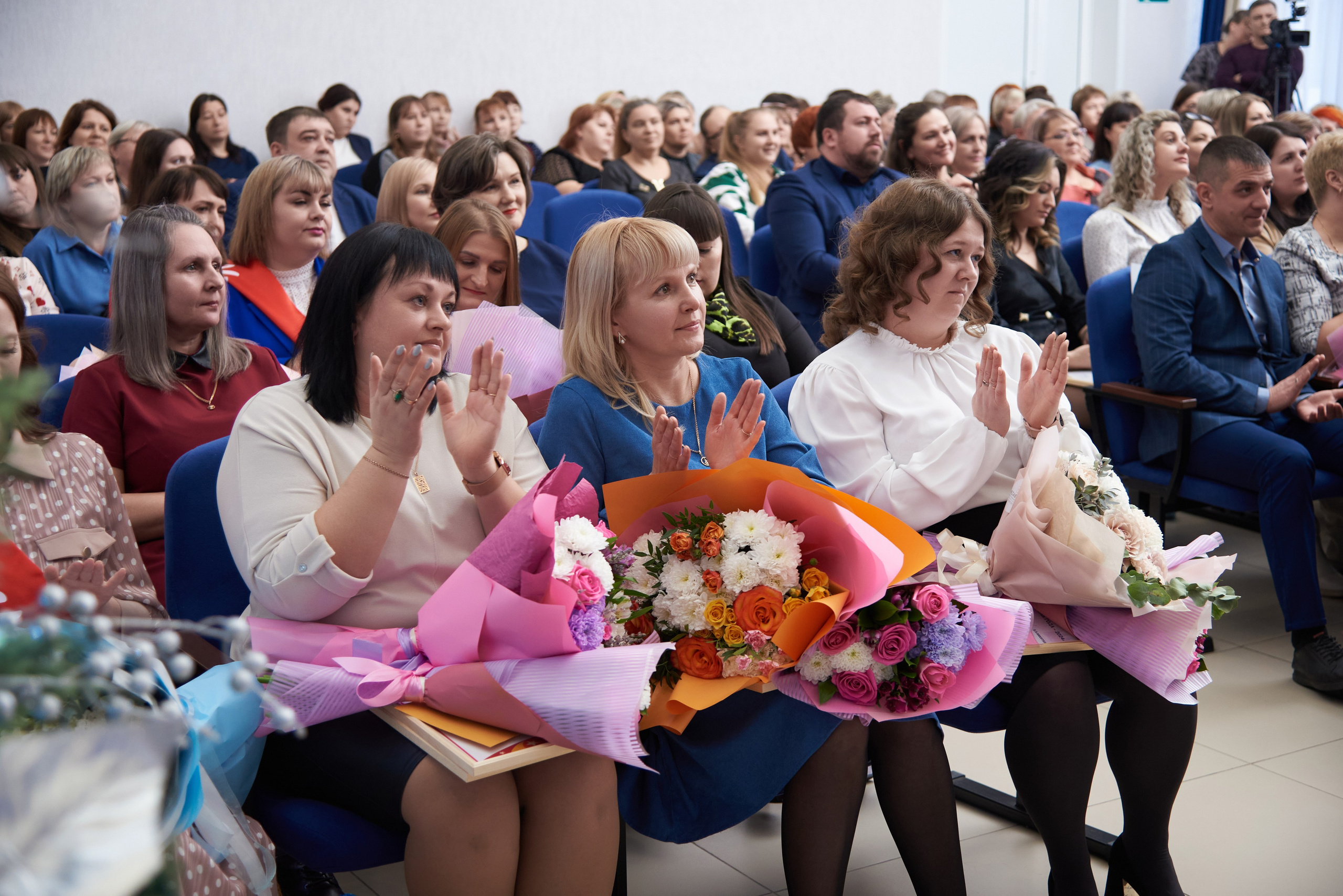 Награждение участников «Учитель года» и «Воспитатель года» 2024. [fXph] Фотограф Масликов Илья. Съёмка мероприятий в Ленинске-Кузнецком