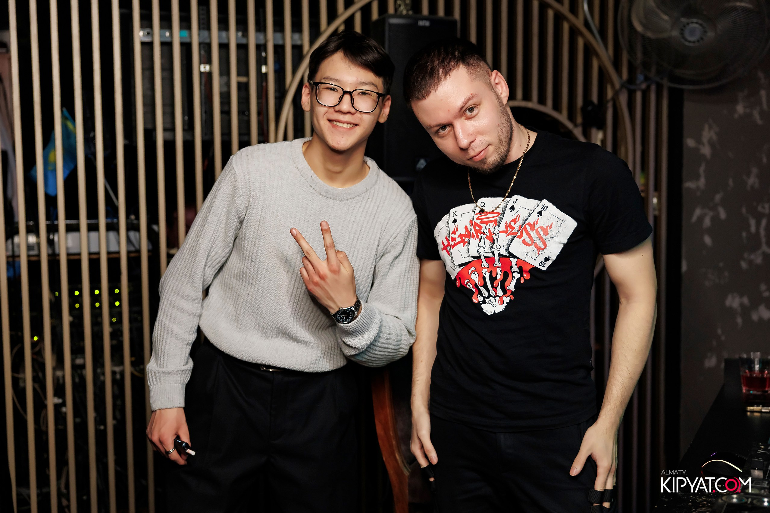 МУЗЫКАЛЬНОЕ ЛОТО В HIT RETRO. КИПЯТКОМ АЛМАТЫ! Фотосъемка мероприятий в Алматы