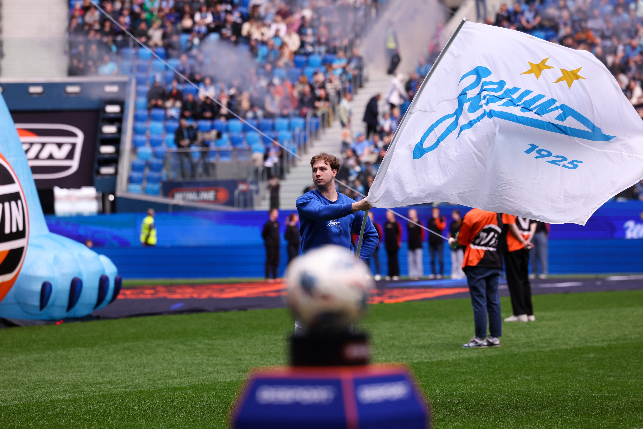 ФК «Зенит» — ФК «Крылья советов». Спортивный и репортажный фотограф Антон Тереханов