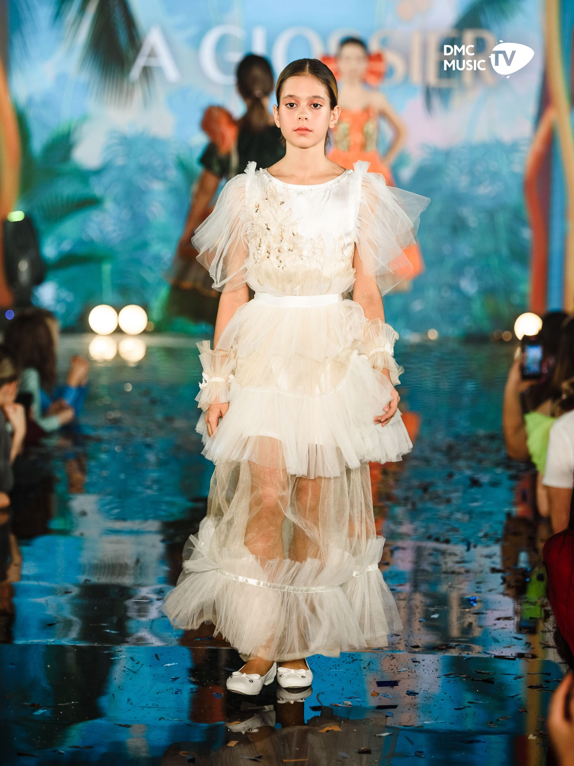 Новогодняя ночь 2025 на DMC MUSIC TV. Студия видео производства DMC MEDIA