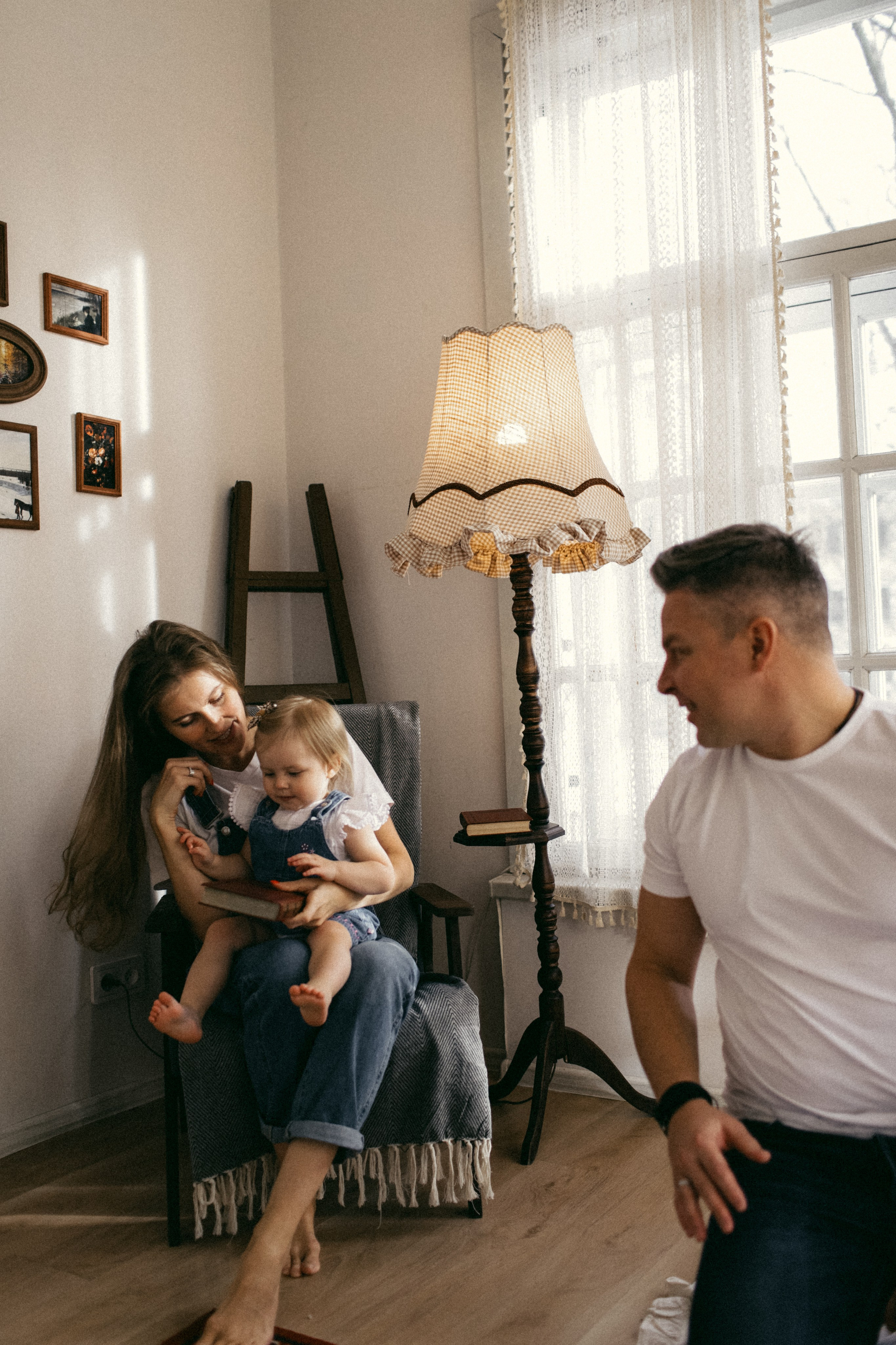 Миша, Катя, Лера. Главная