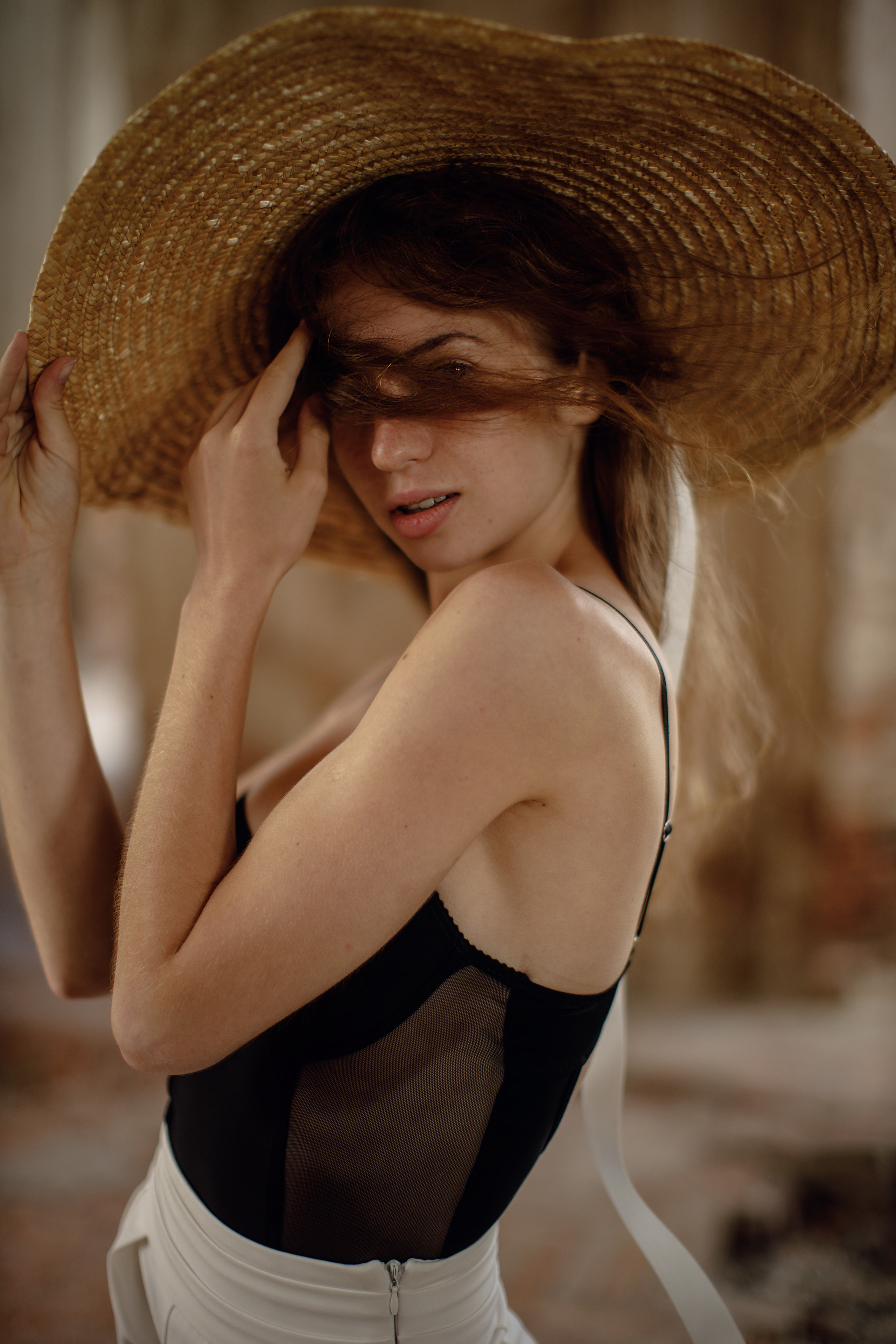 Портретная женская фотосессия в студии Саратов. Фотограф Сергей Сорокин — классический портрет и НЮ в Саратове