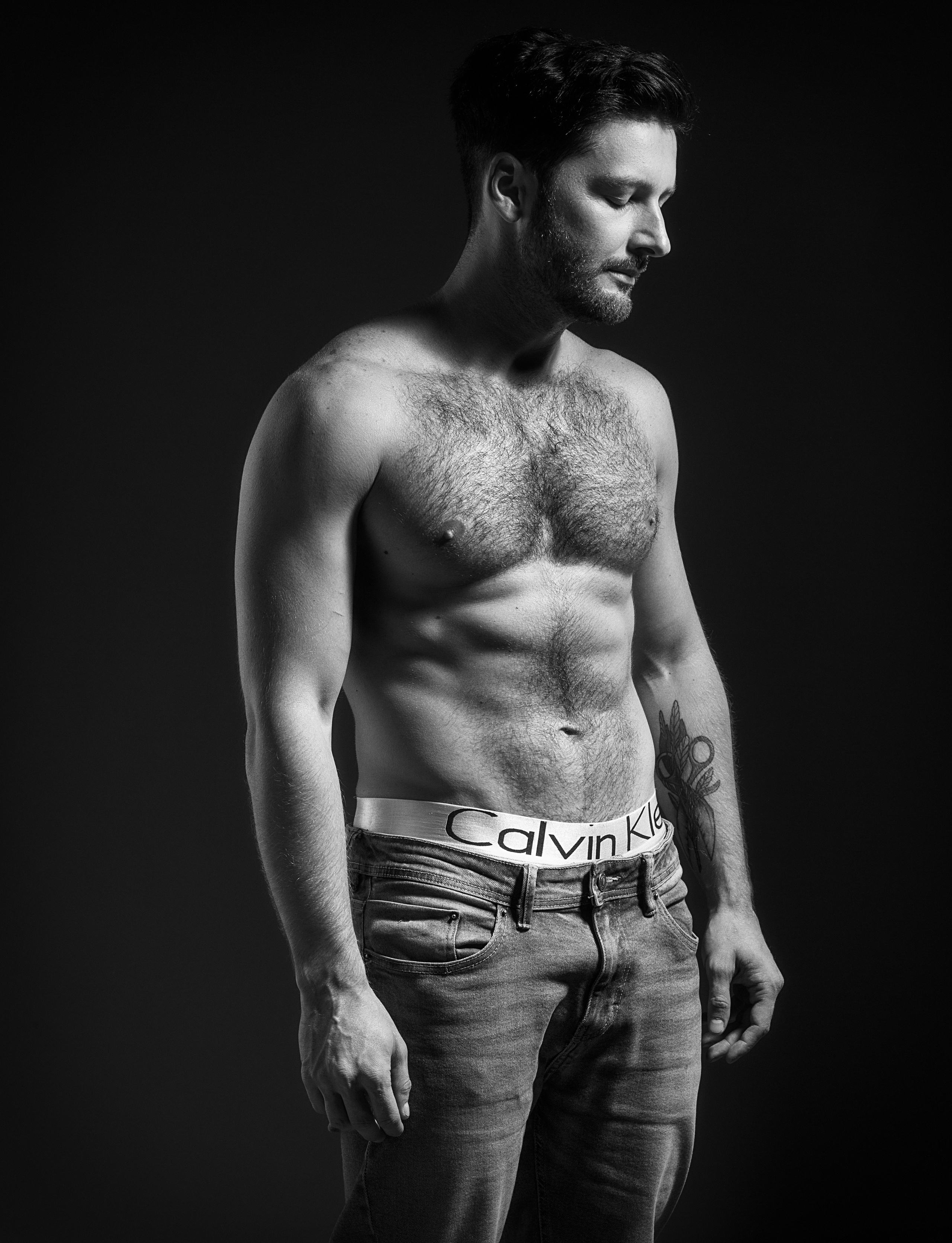 Мужская фотосессия Саратов. Фотограф Сергей Сорокин — классический портрет и НЮ в Саратове