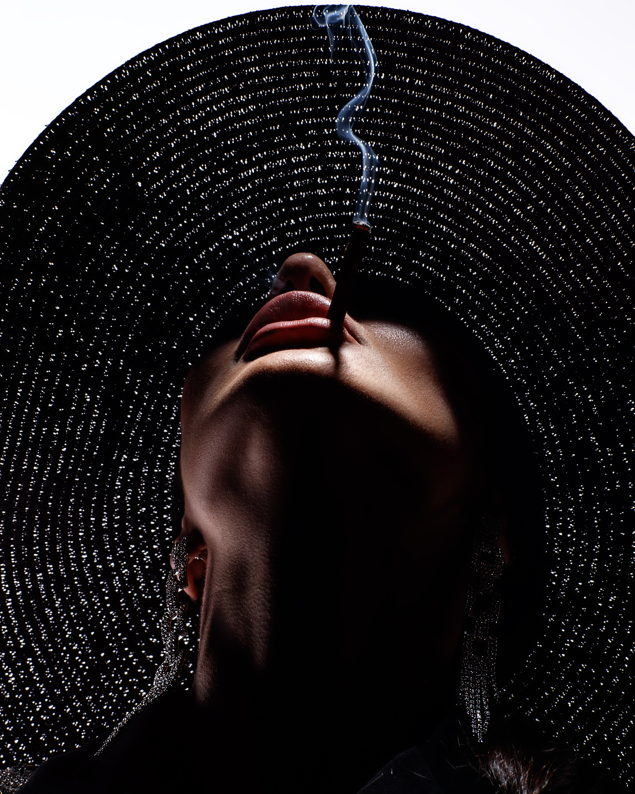 Портретная женская фотосессия в студии Саратов. Фотограф Сергей Сорокин — классический портрет и НЮ в Саратове