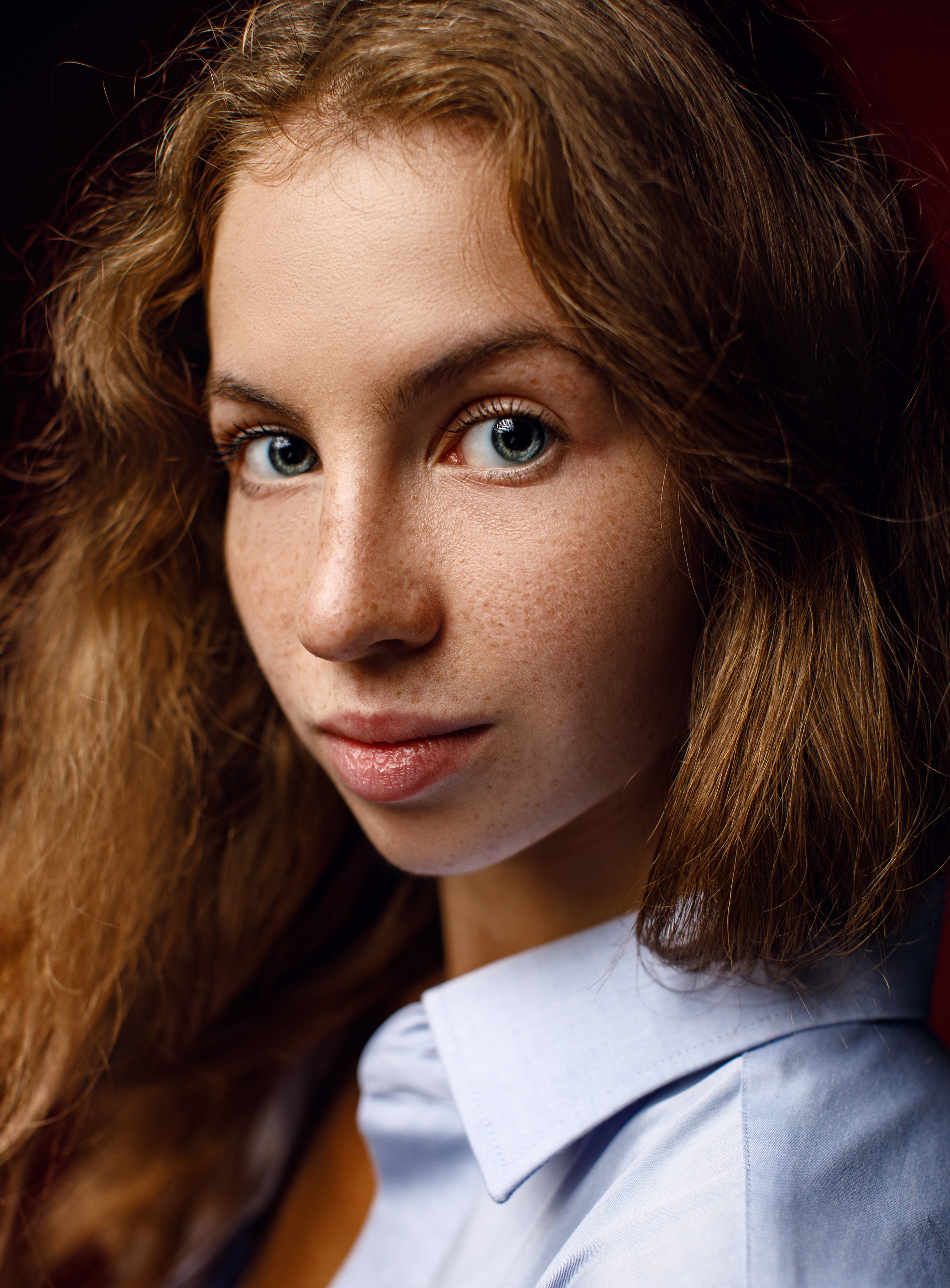 Портретная женская фотосессия в студии Саратов. Фотограф Сергей Сорокин — классический портрет и НЮ в Саратове