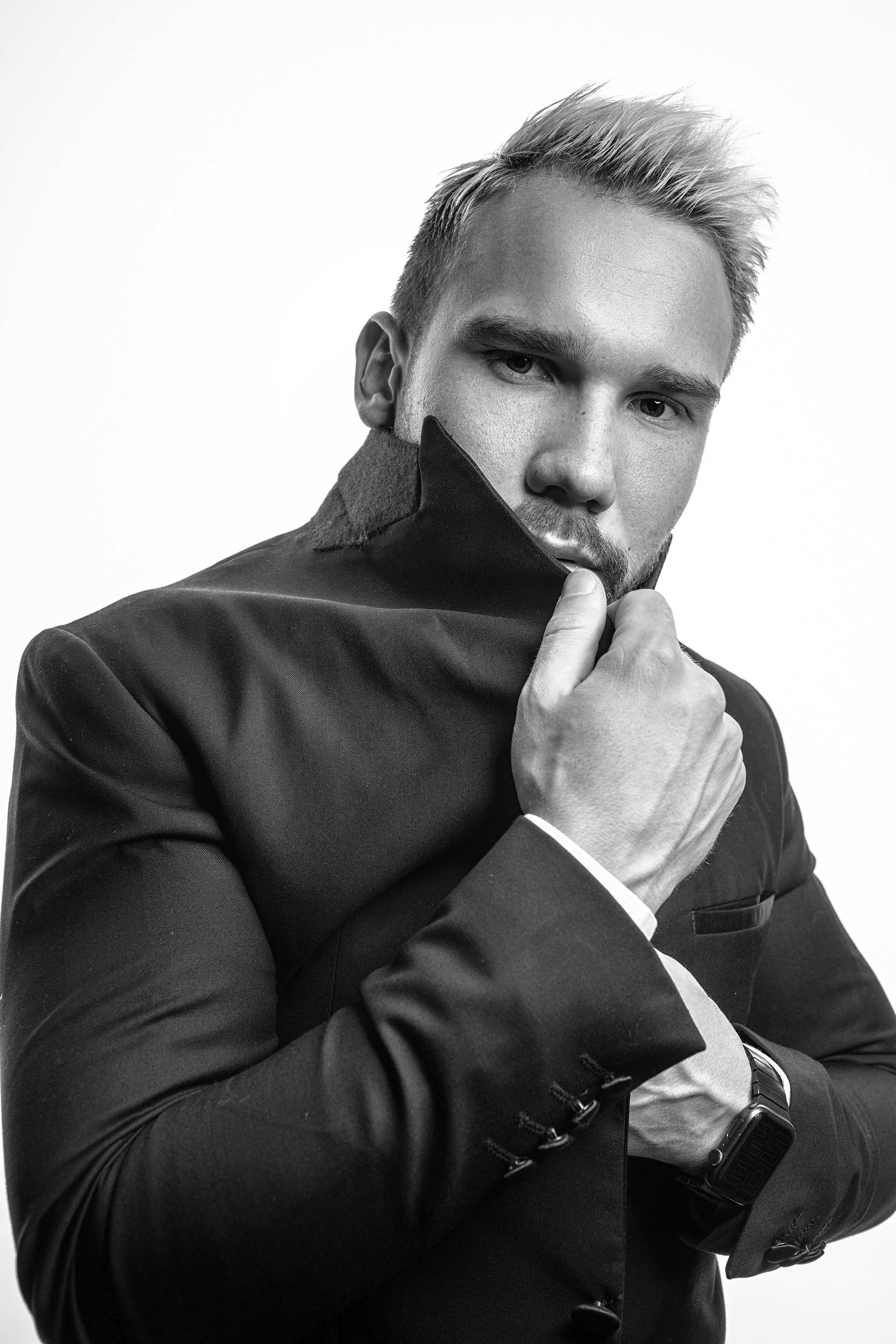 Мужская фотосессия Саратов. Фотограф Сергей Сорокин — классический портрет и НЮ в Саратове