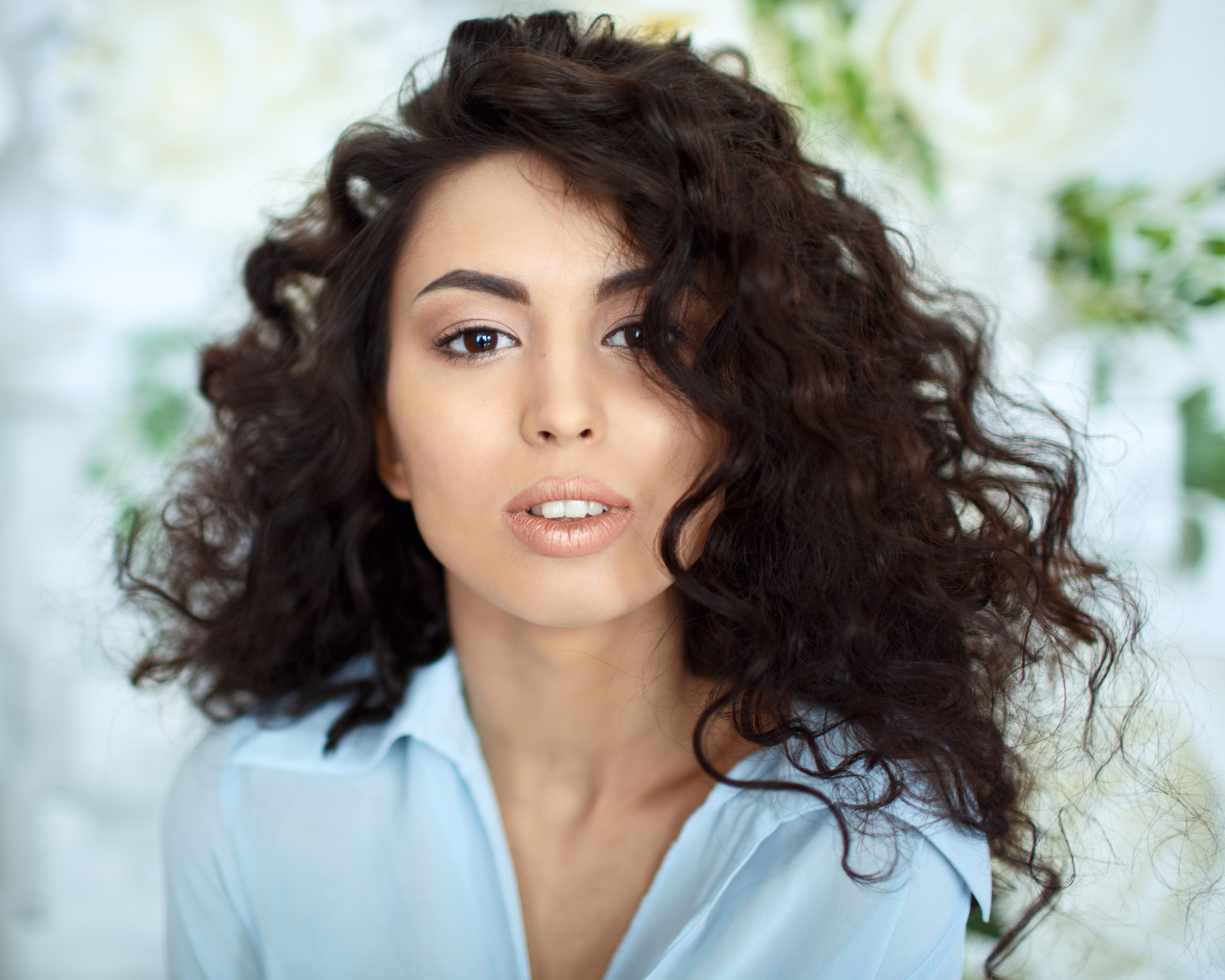 Портретная женская фотосессия в студии Саратов. Фотограф Сергей Сорокин — классический портрет и НЮ в Саратове