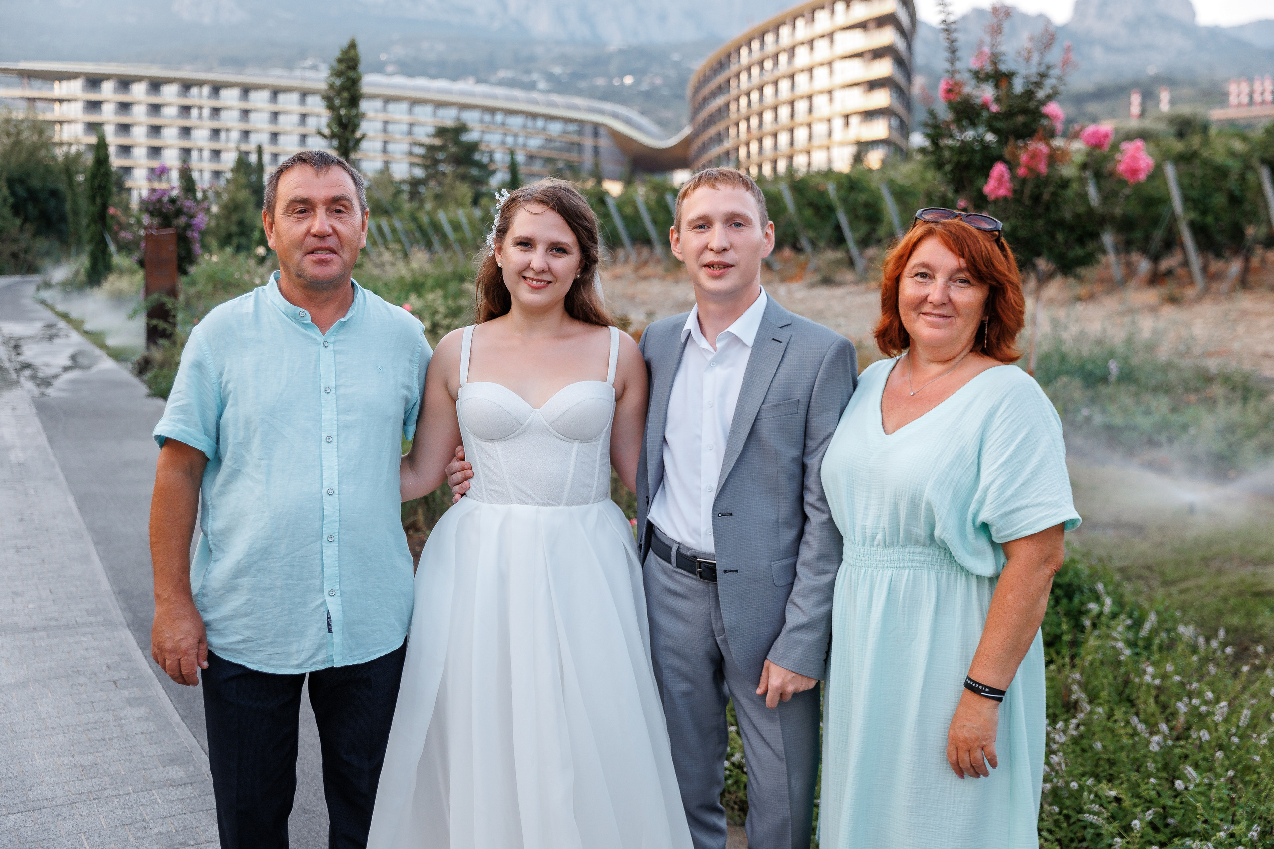 Анонс свадьбы Дарьи и Александра. Свадебный фотограф в Крыму и Севастополе Ольга Баскакова