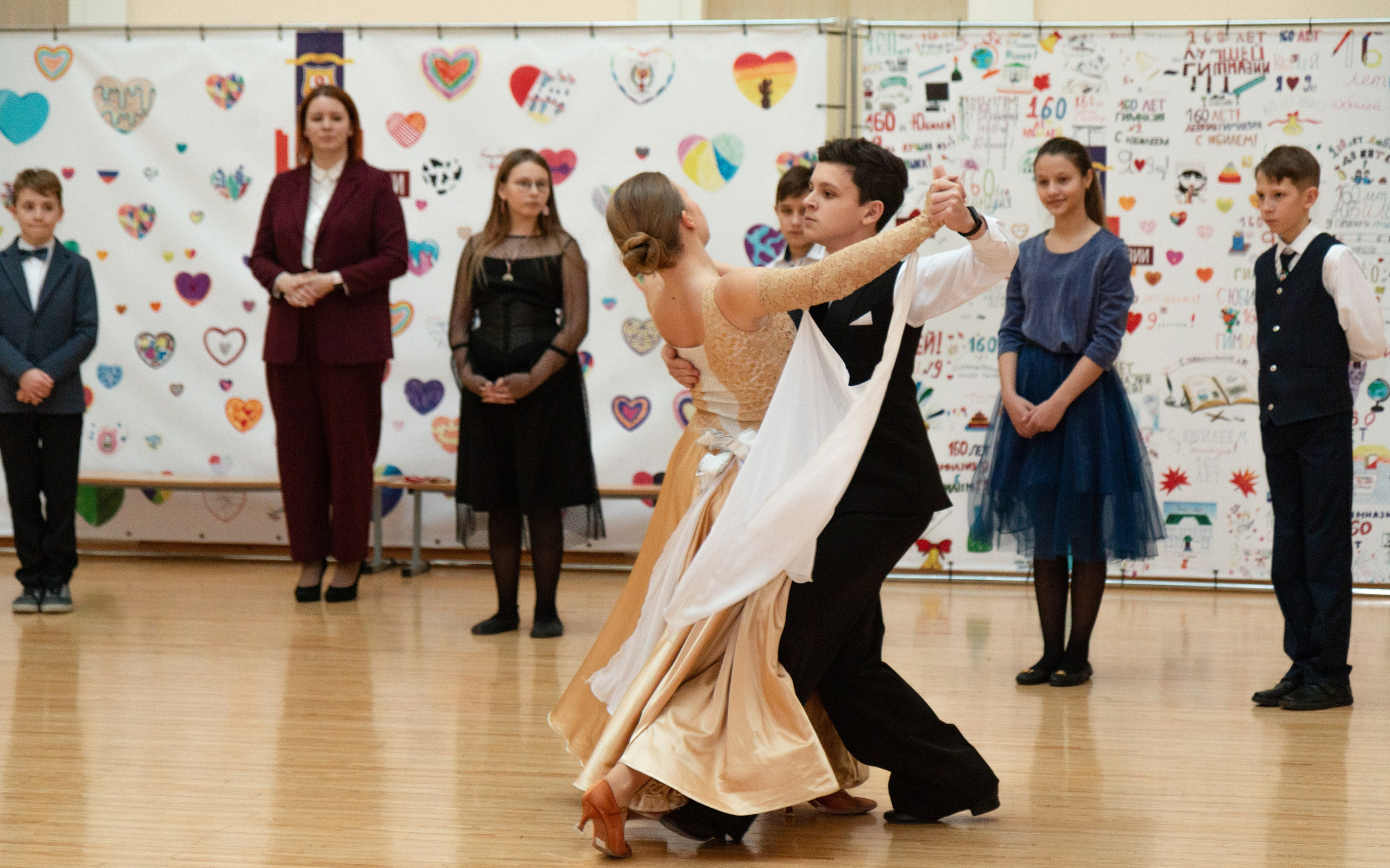 Съёмка в 9 гимназии города Екатеринбург. Предметный и репортажный фотограф Алексей Кротов