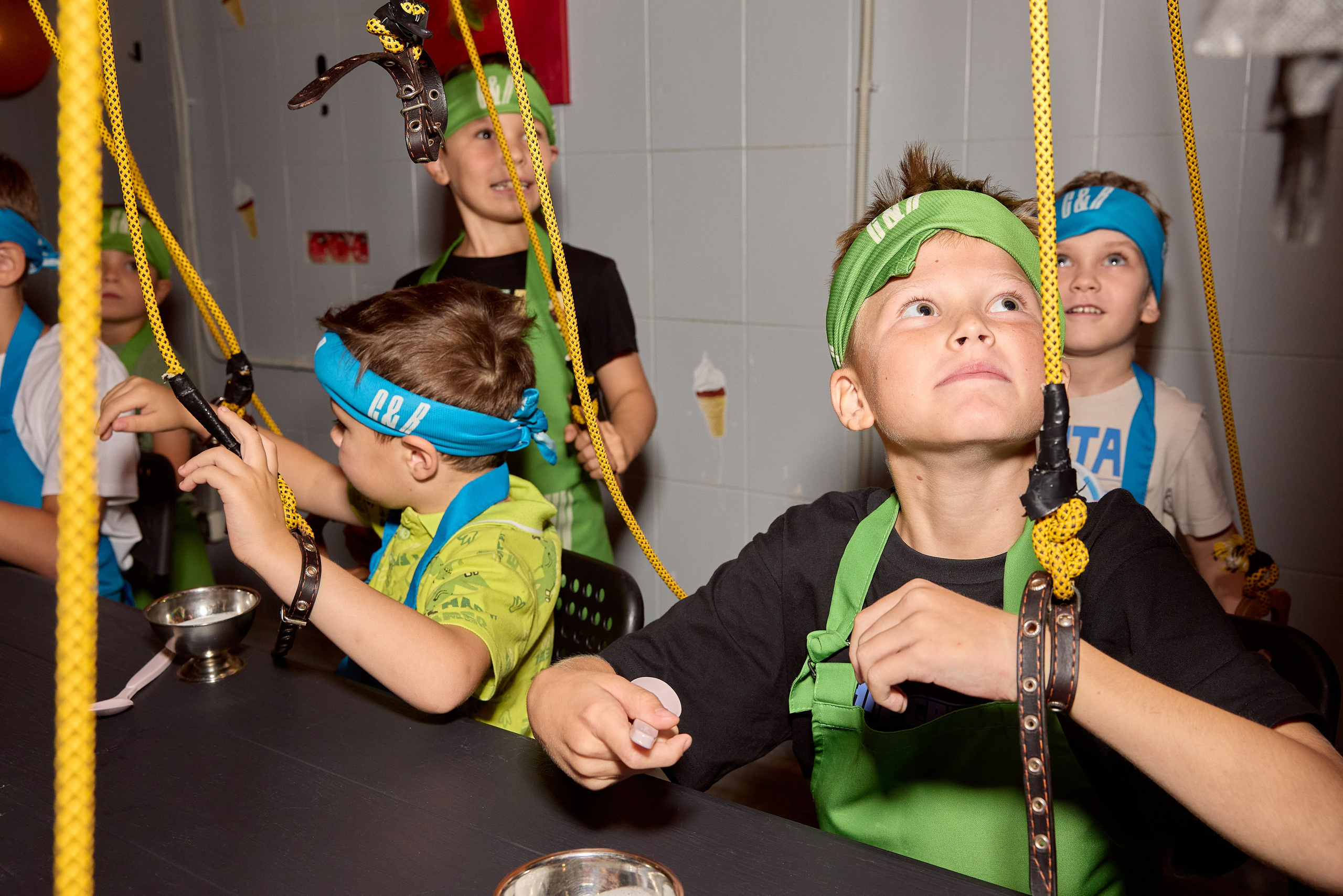 Фотосъёмка квестов и квест-шоу. Предметный и репортажный фотограф Алексей Кротов