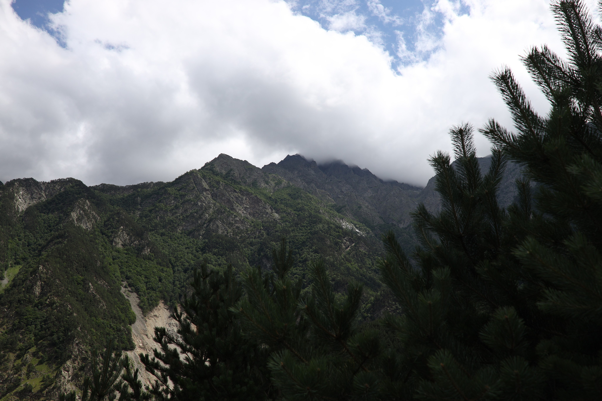 Северная Осетия июль 2025 год. Кармадон, Даргивз и Цей. Семейный детский фотограф Краснодарский край Оксана Колос