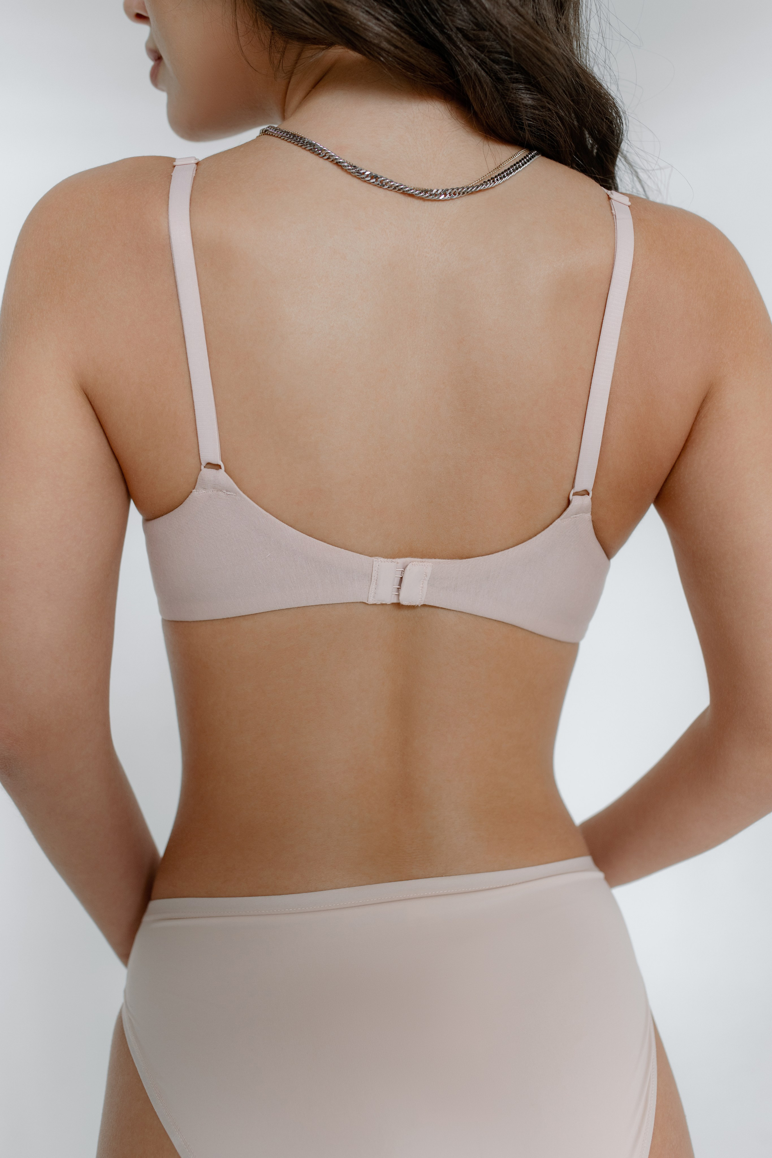 Съёмка одежды для маркетплейсов. Свадебный фотограф Екатеринбург/Челябинск — Любовь Волохова